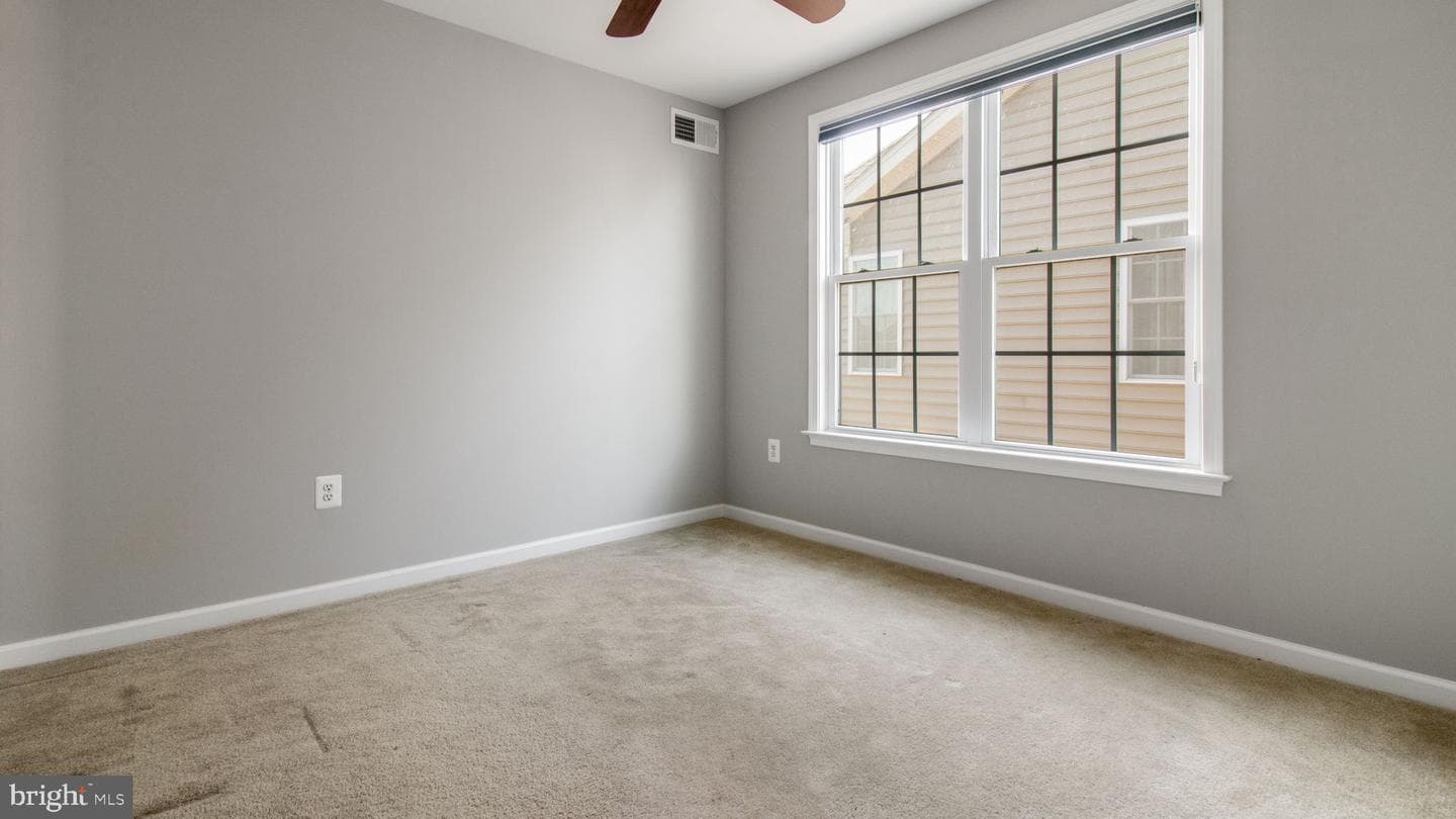 15553 Admiral Baker Circle photo 29