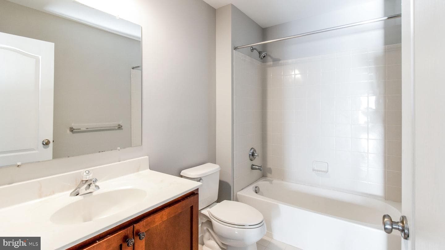 15553 Admiral Baker Circle photo 31
