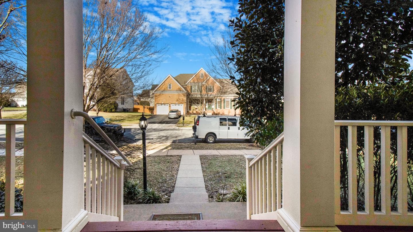15553 Admiral Baker Circle photo 5