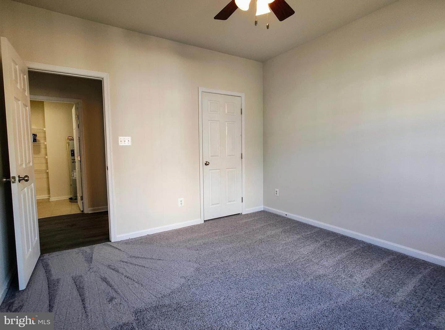 2459 Eastbourne Drive photo 25