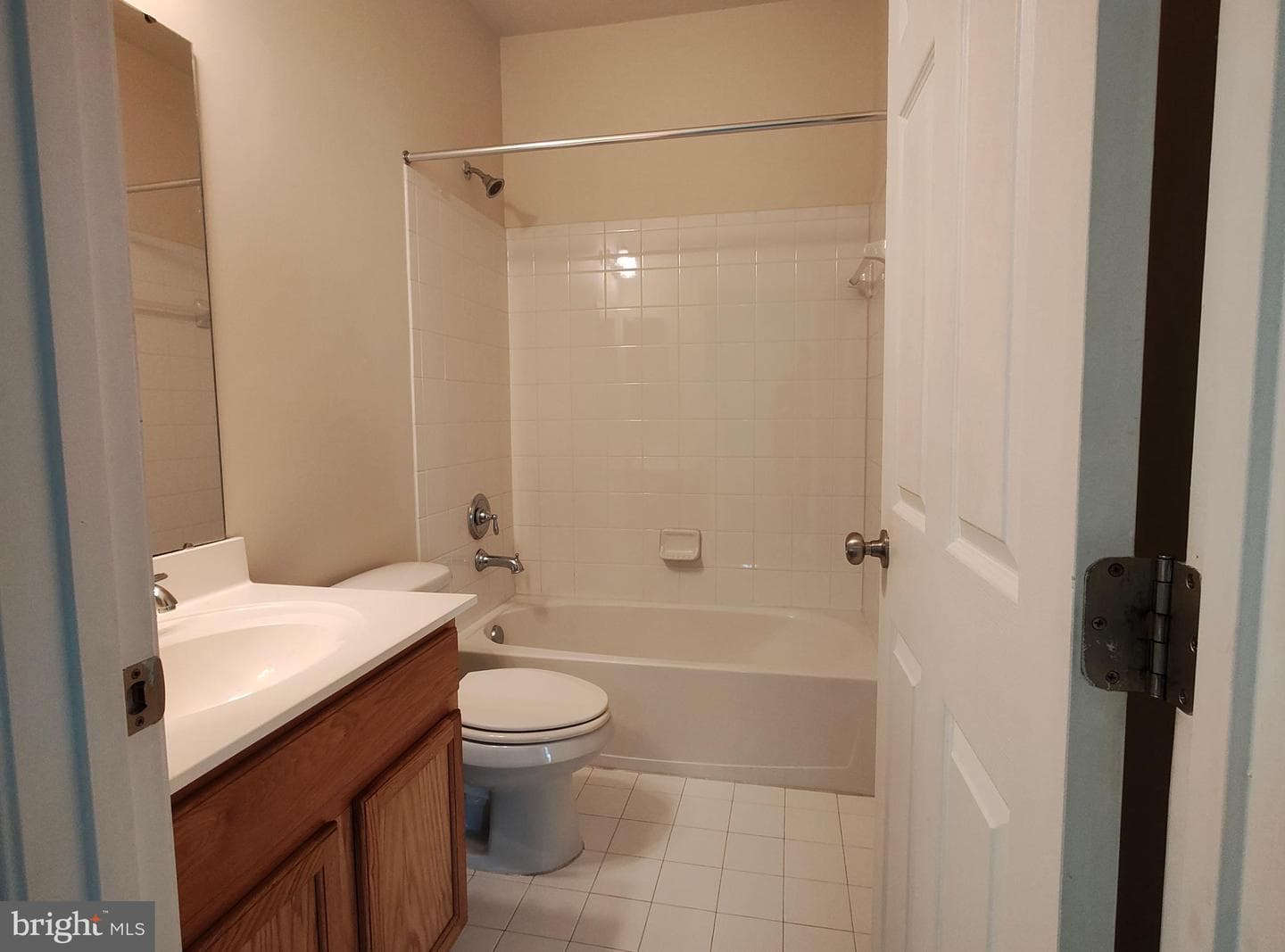 2459 Eastbourne Drive photo 30