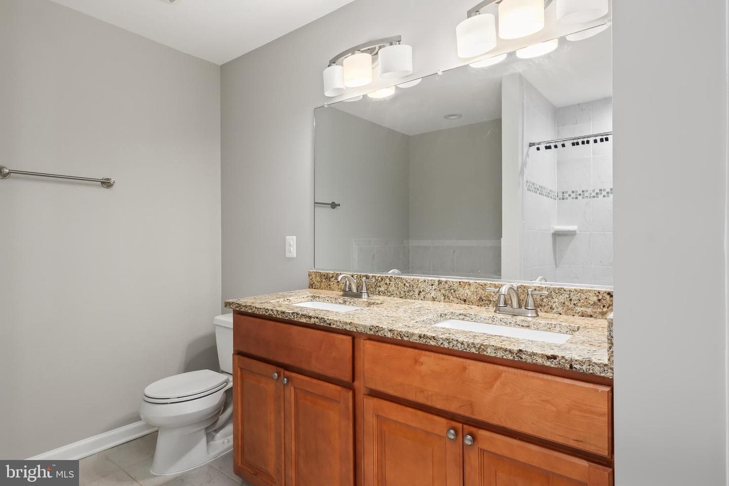 7810 Oak Street photo 22