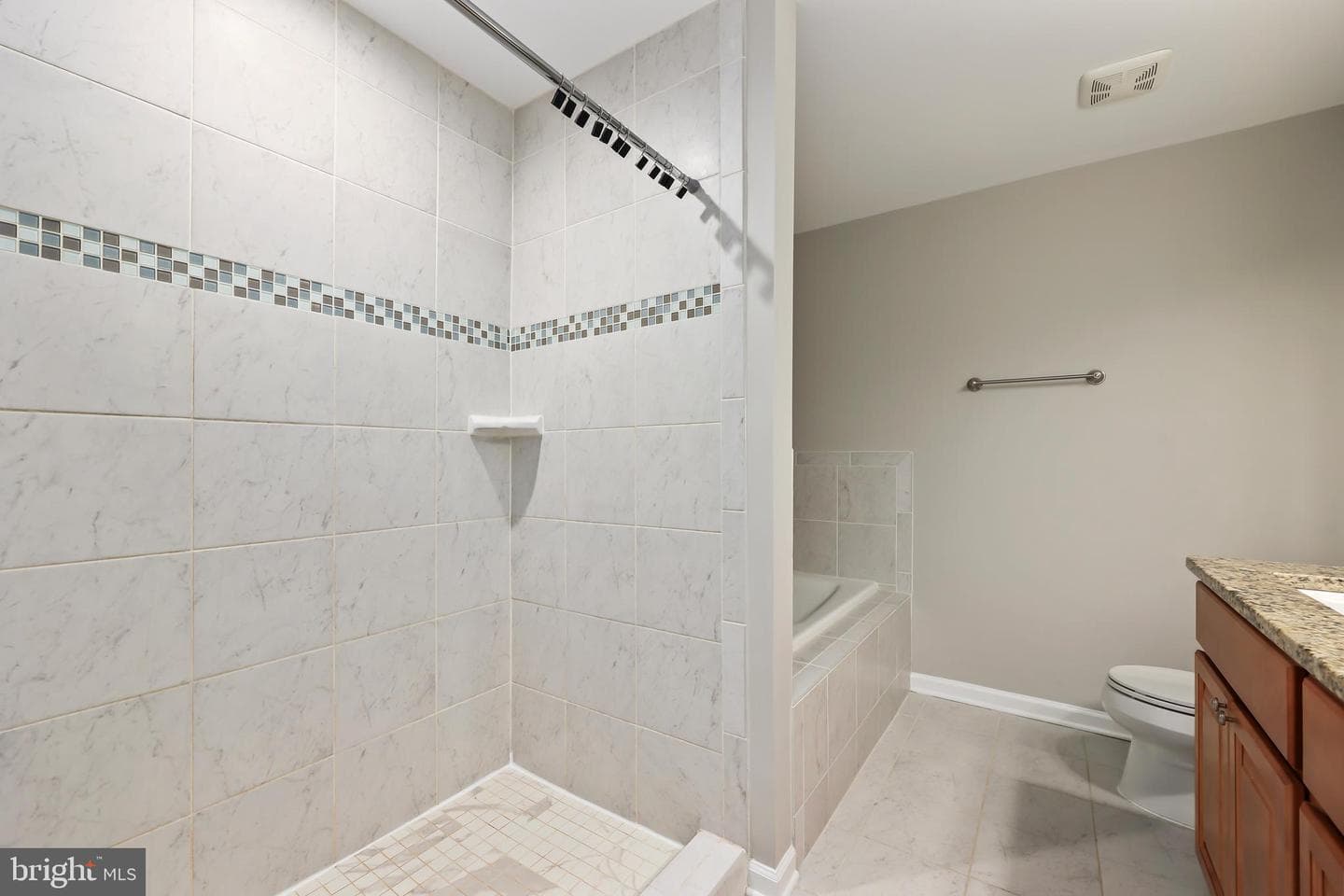 7810 Oak Street photo 23