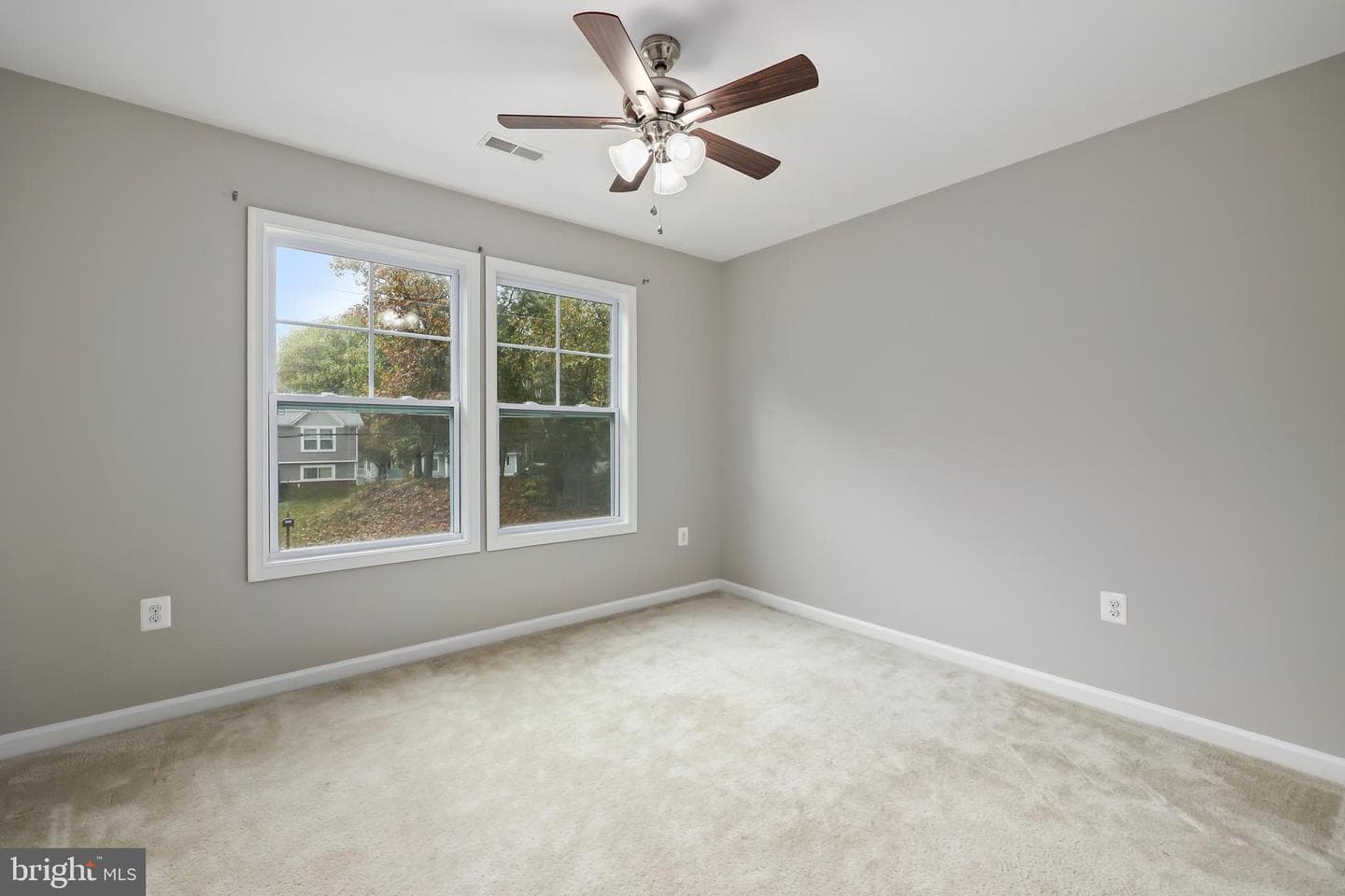 7810 Oak Street photo 27