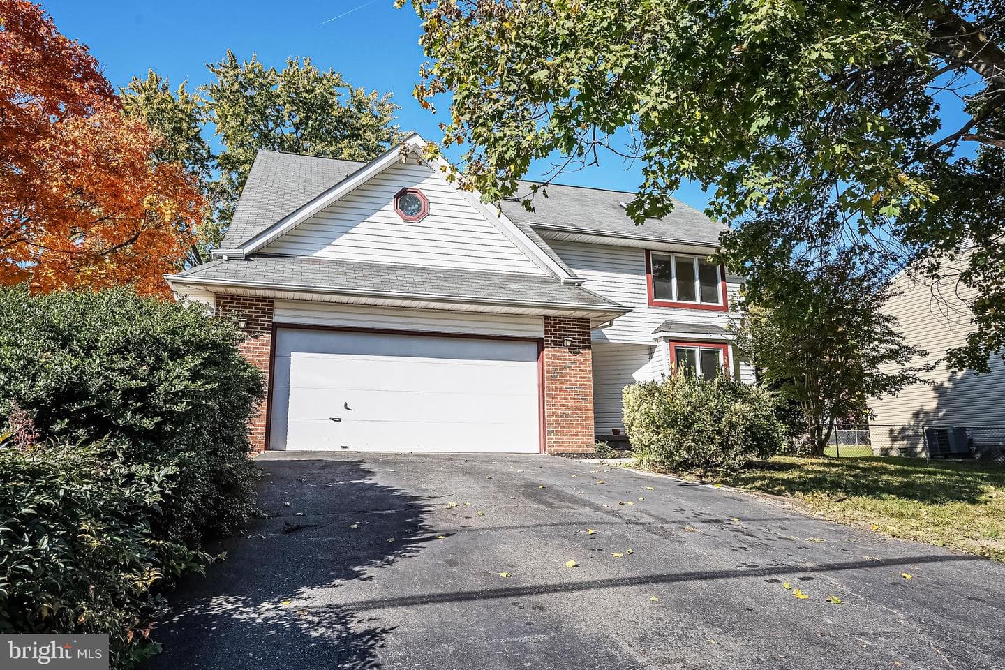 14652 Pratt Street photo 1