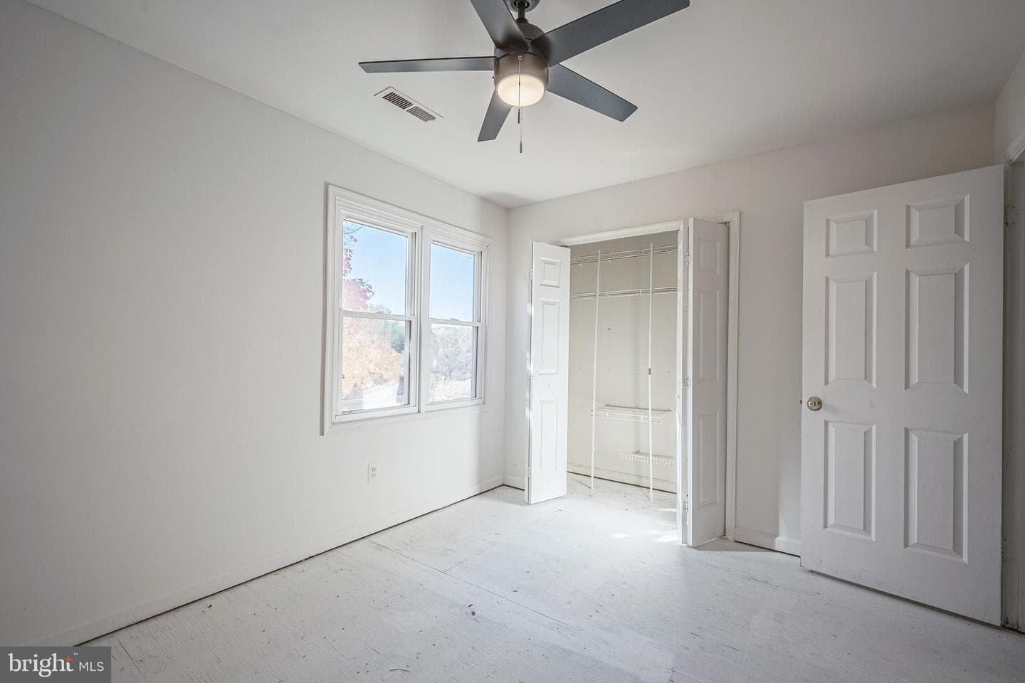 14652 Pratt Street photo 35