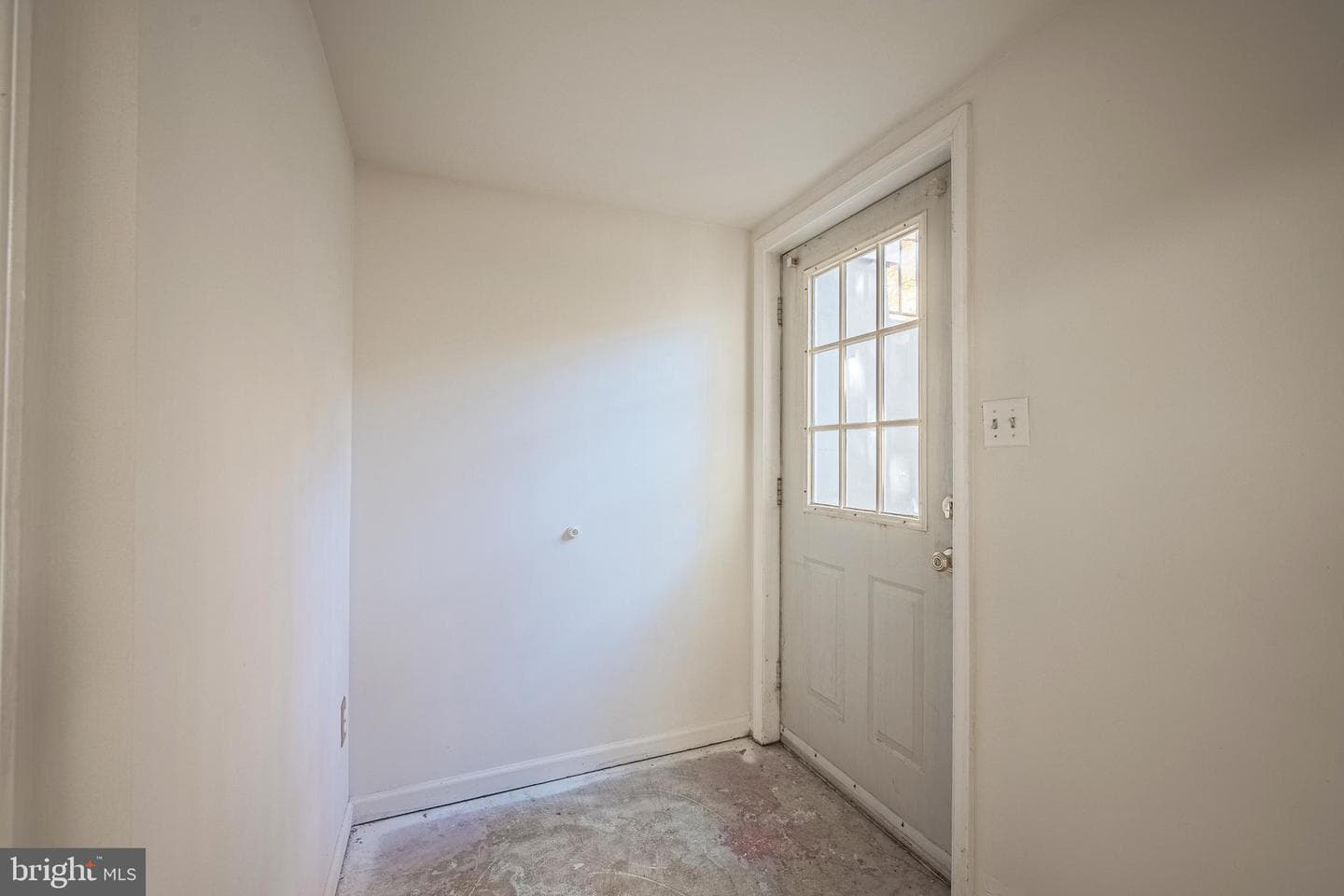 14652 Pratt Street photo 41