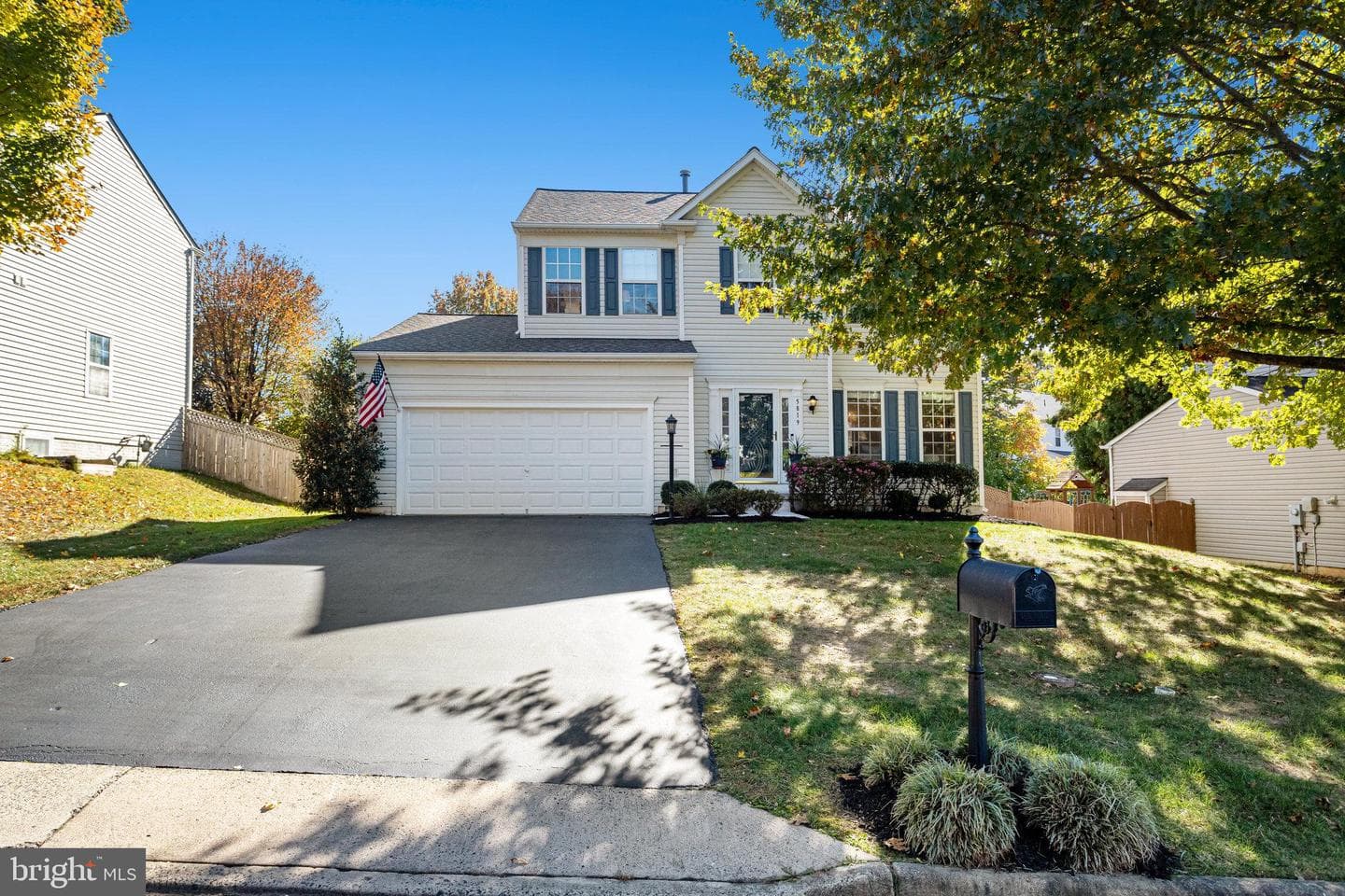 5819 Moonbeam Drive photo 3