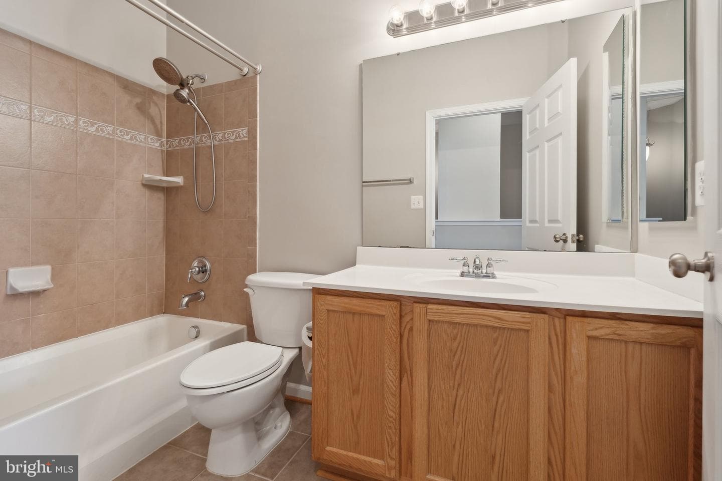 2102 Abbottsbury Way photo 16