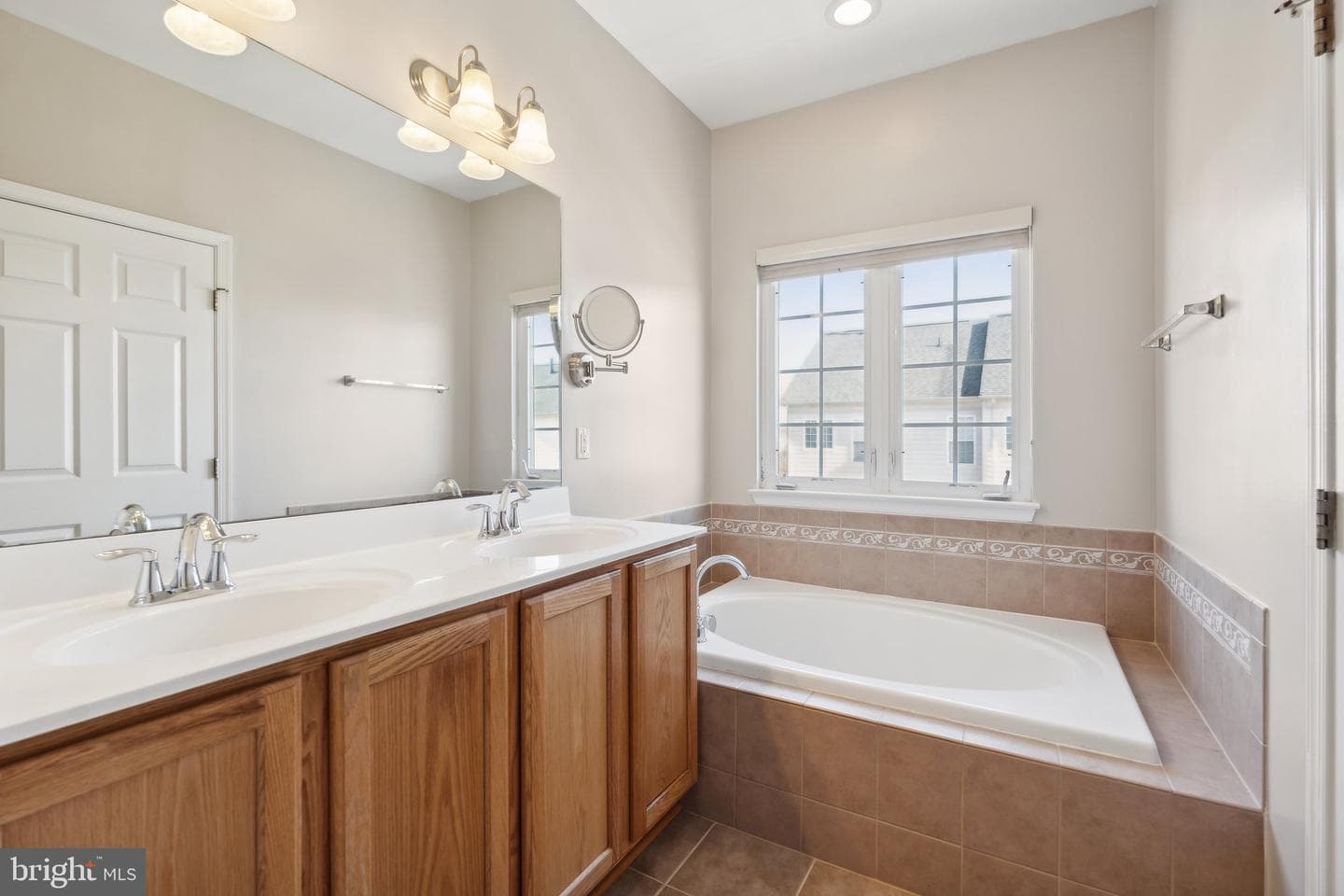 2102 Abbottsbury Way photo 21