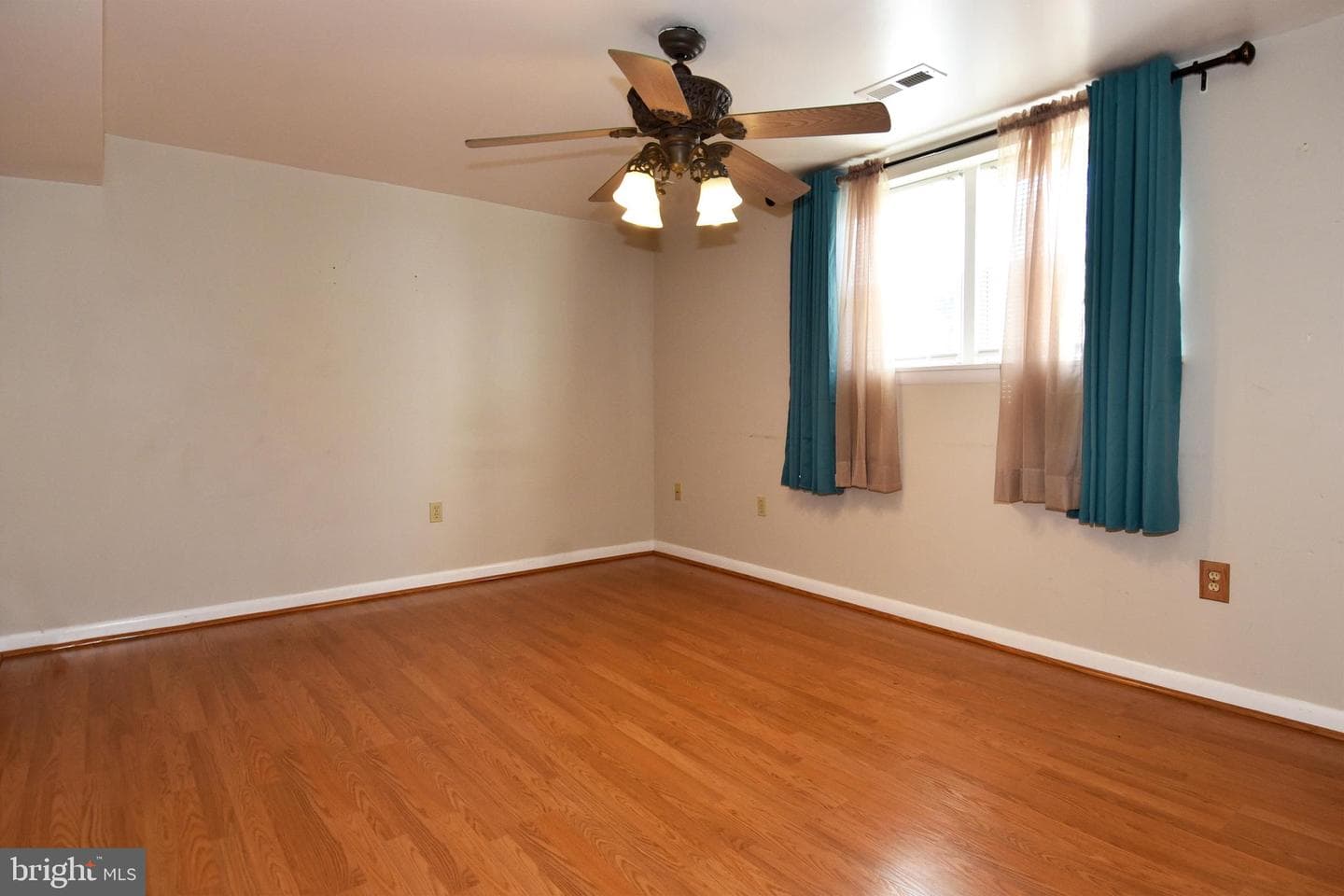 14223 Bismark Avenue photo 31