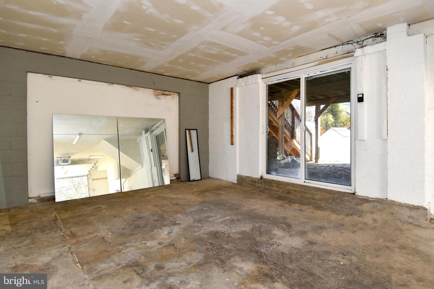 14223 Bismark Avenue photo 45