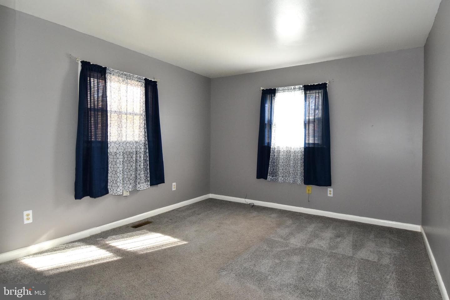 14223 Bismark Avenue photo 9