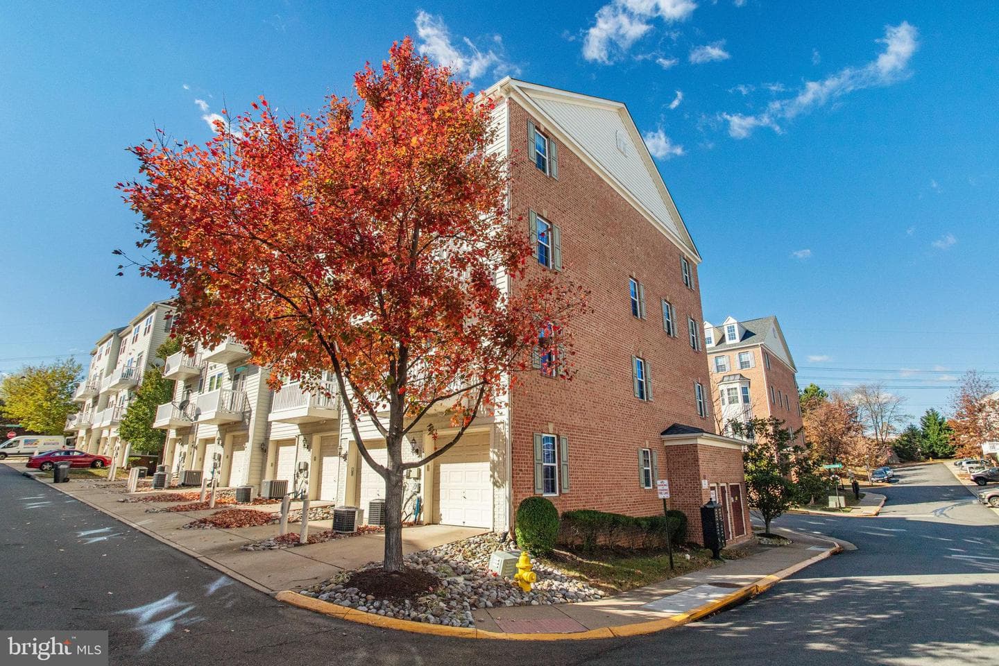 15053 Leicestershire Street photo 30