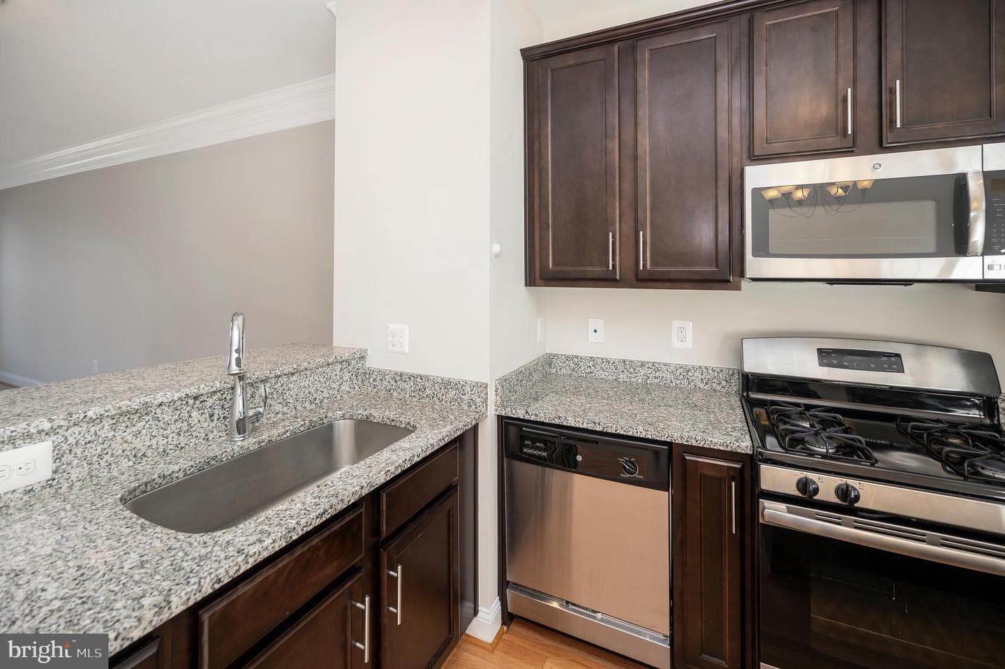 4602 Potomac Highlands Circle photo 13