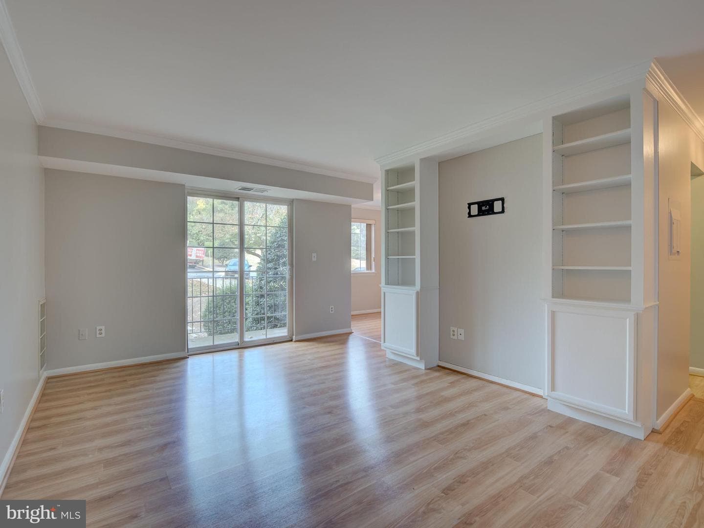 1523 Colonial Drive #104 photo 8