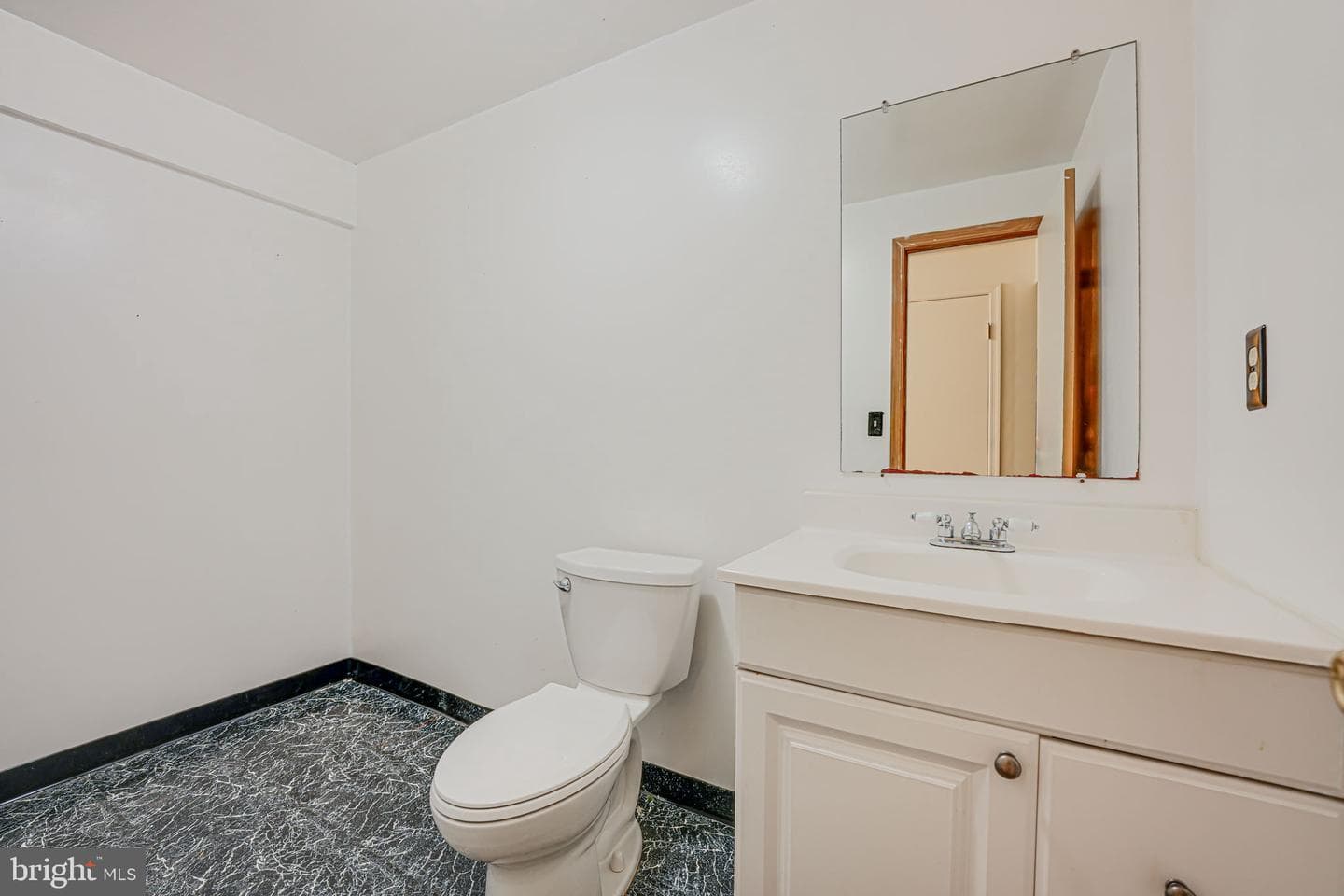 15593 Traverser Court photo 28