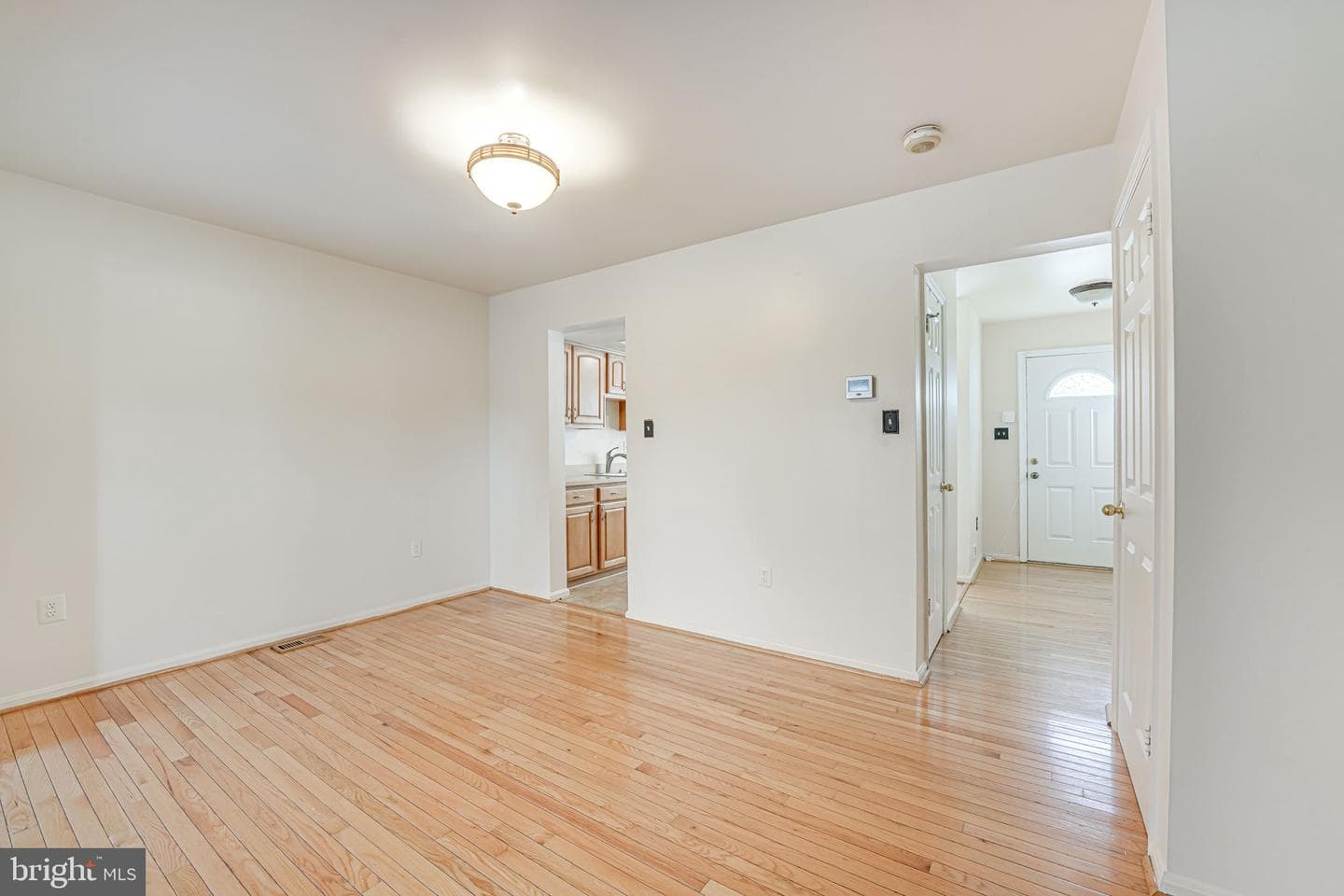 15593 Traverser Court photo 9