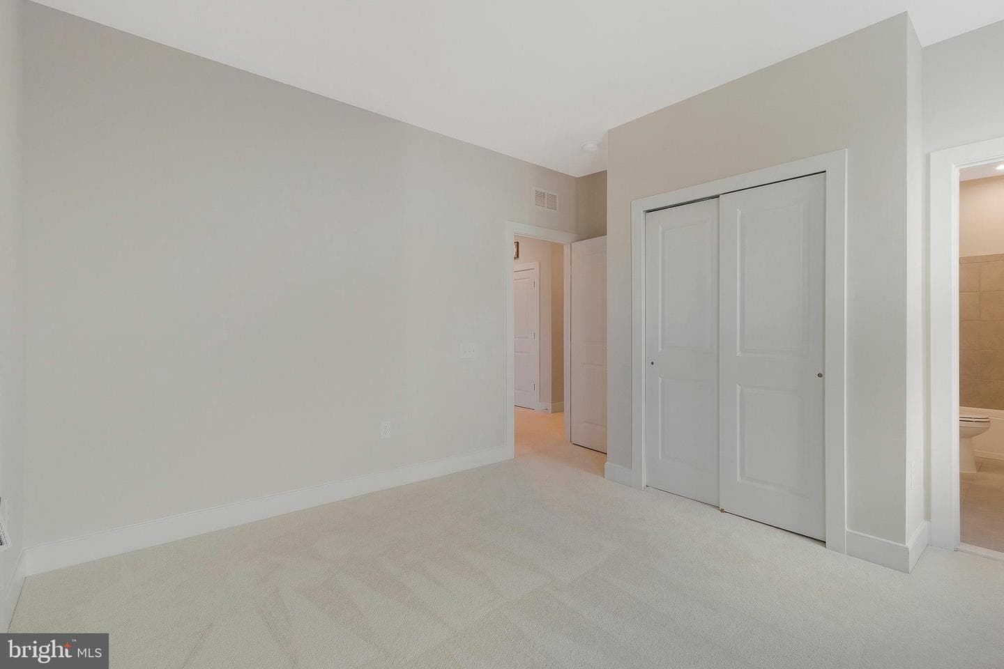 2024 Silver Sycamore Lane photo 33