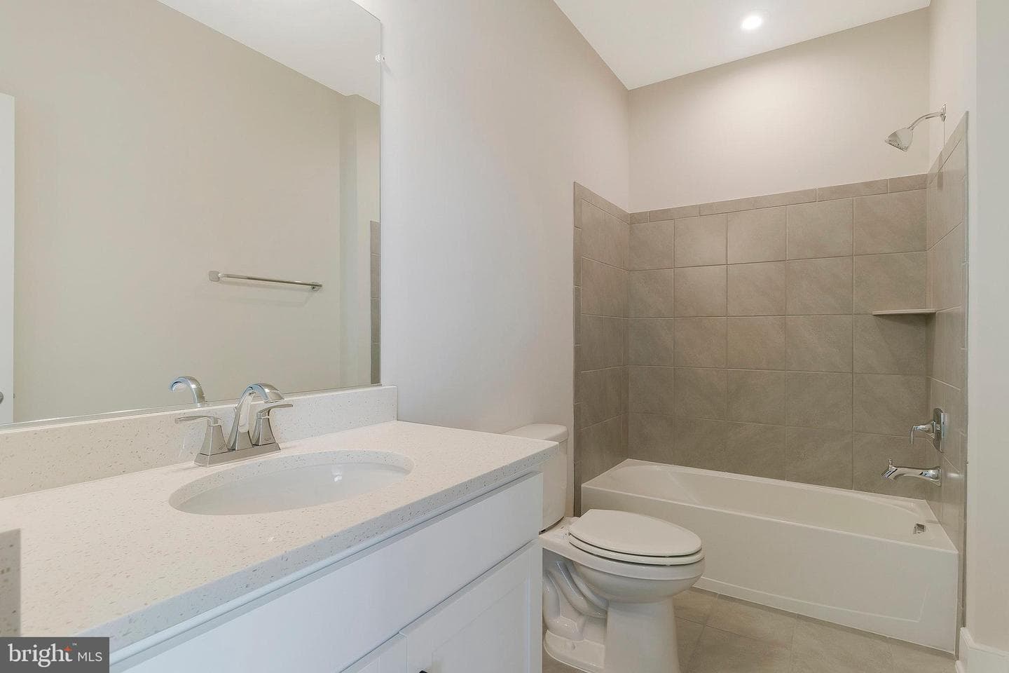 2024 Silver Sycamore Lane photo 34