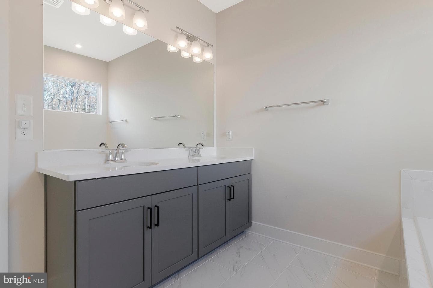 2024 Silver Sycamore Lane photo 51