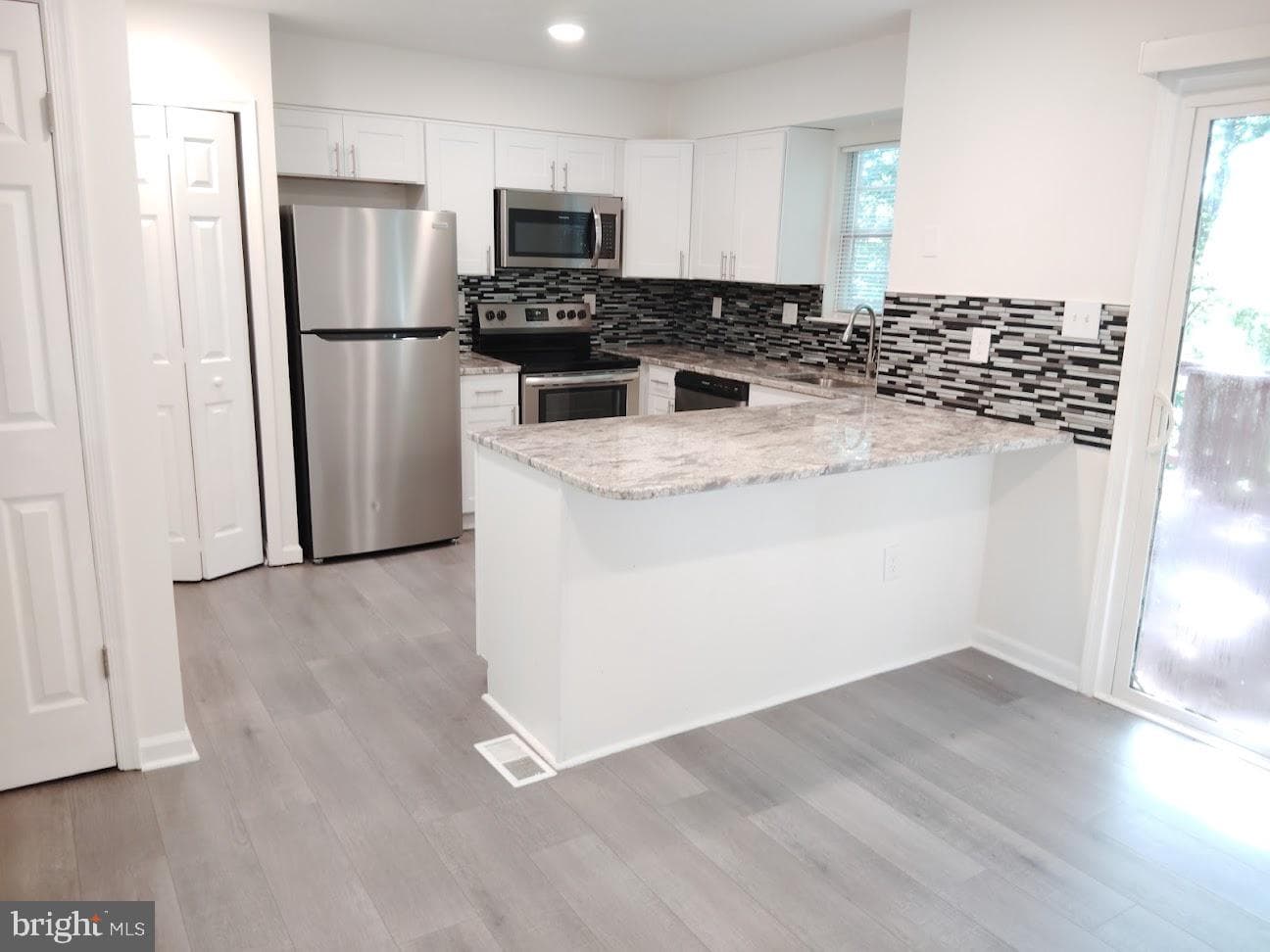 15368 Inlet Place photo 10