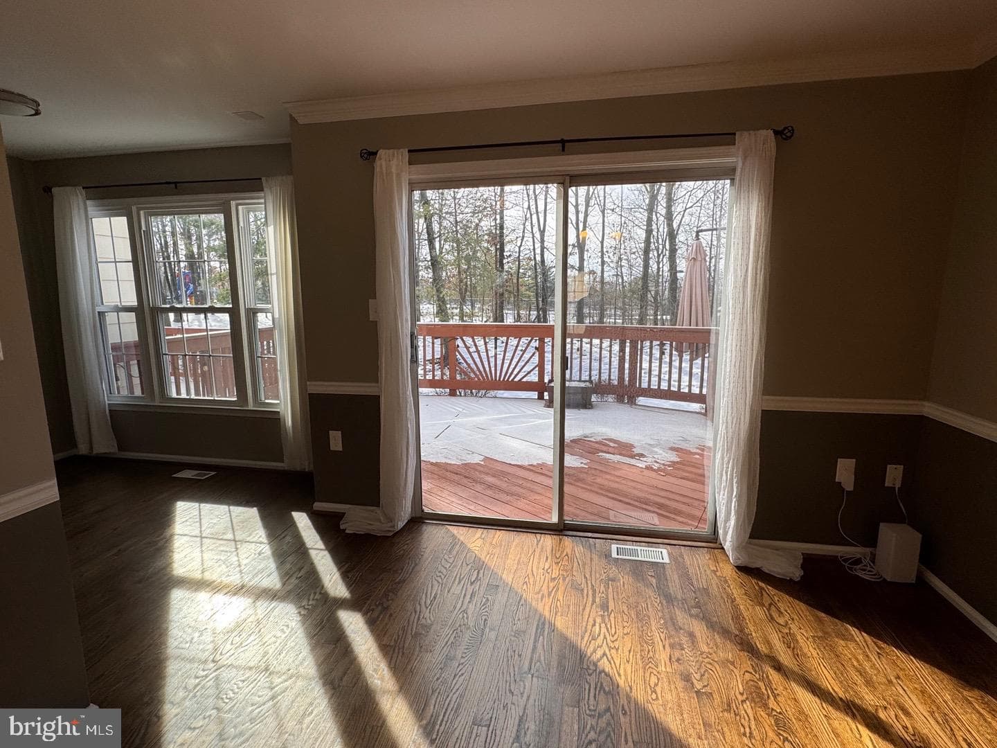 8052 Hilliard Drive photo 11