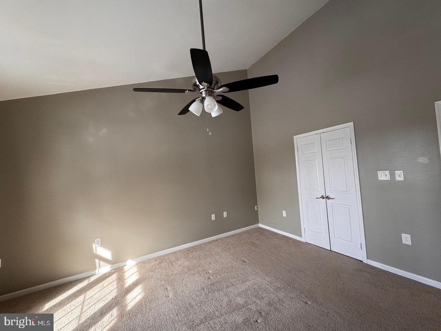 8052 Hilliard Drive photo 24