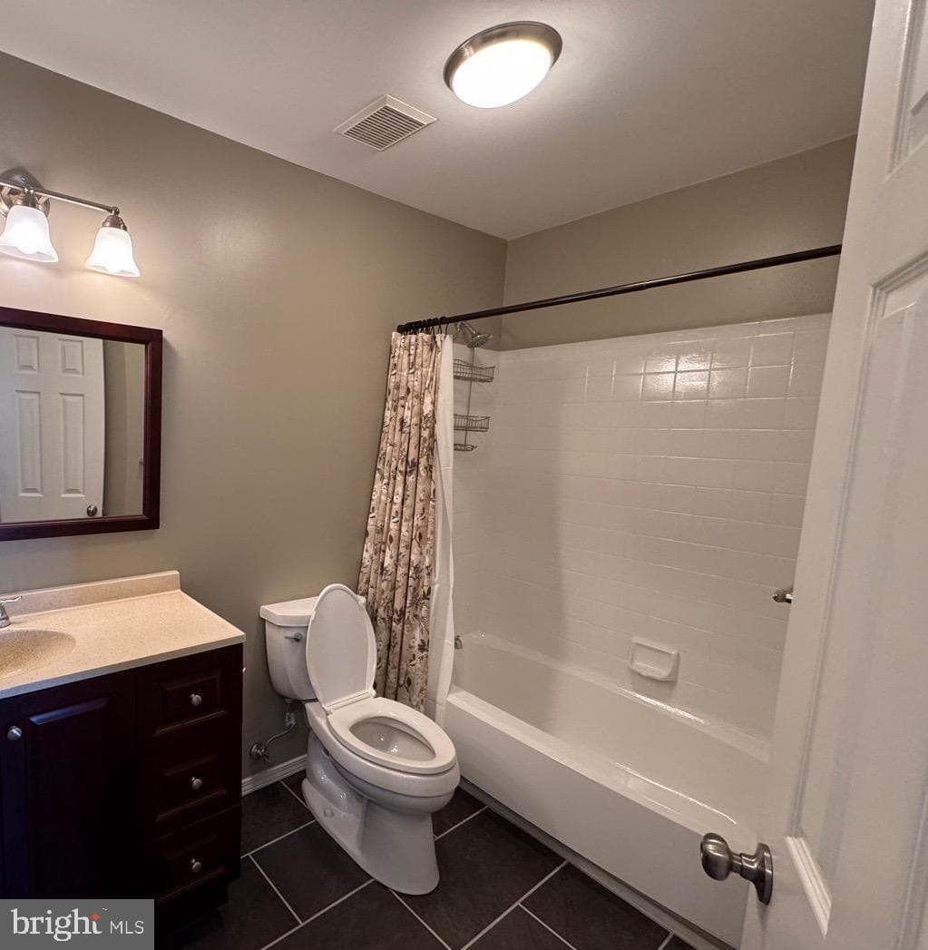 8052 Hilliard Drive photo 37