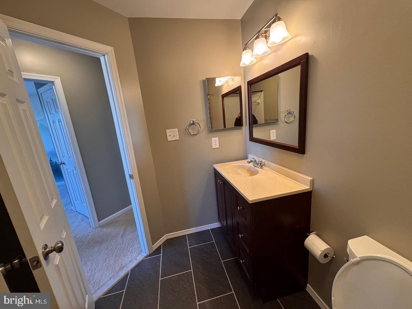8052 Hilliard Drive photo 38