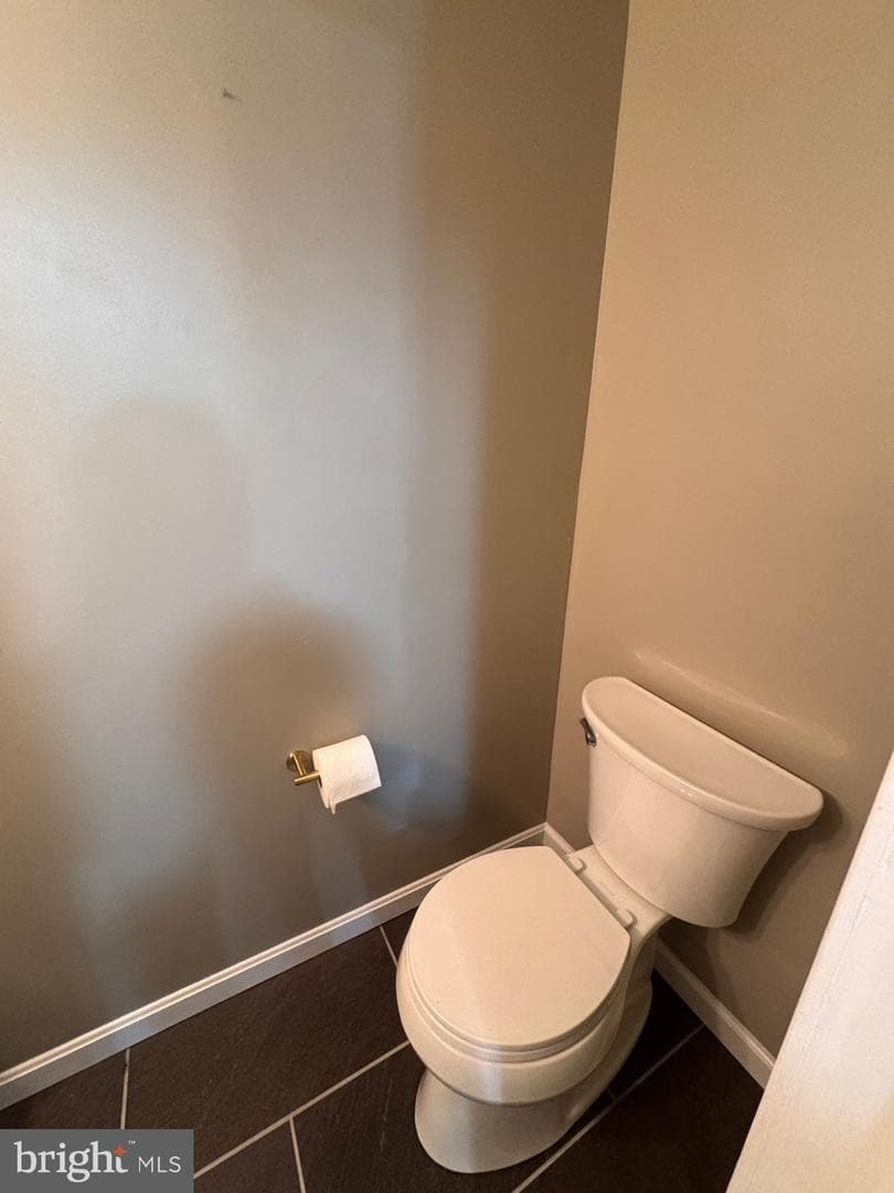 8052 Hilliard Drive photo 44