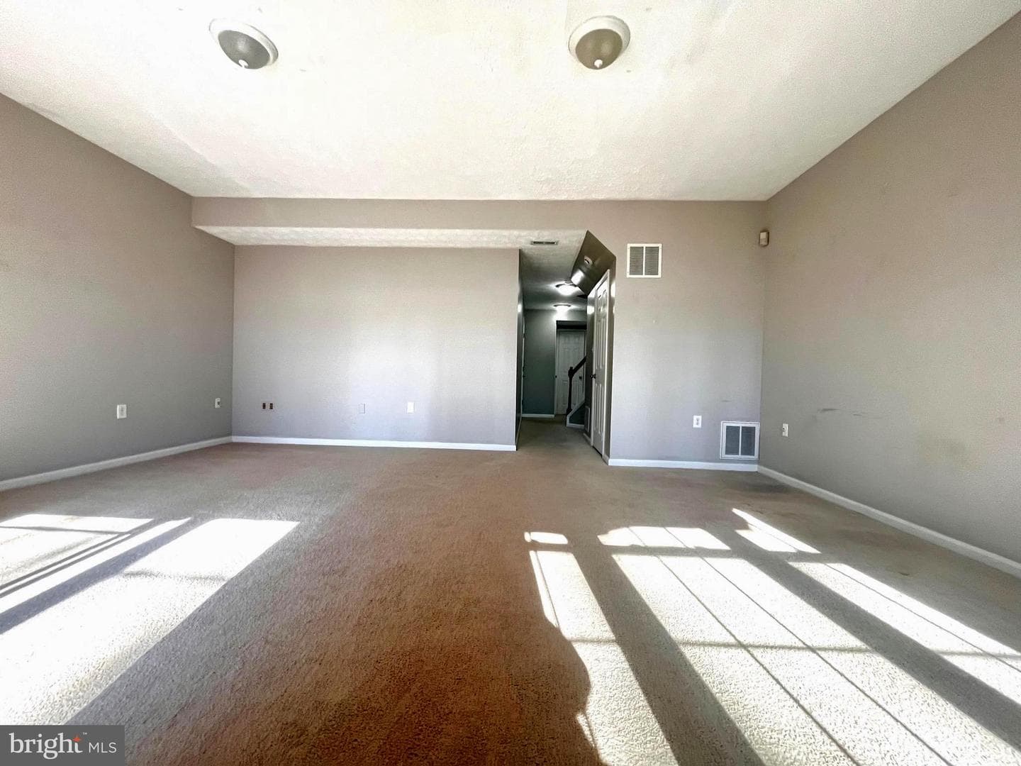 8052 Hilliard Drive photo 46