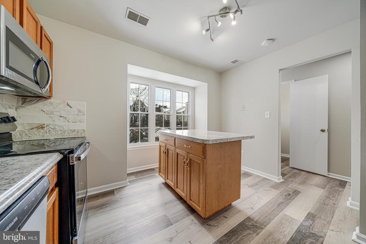 16200 Taconic Circle #66d photo 9
