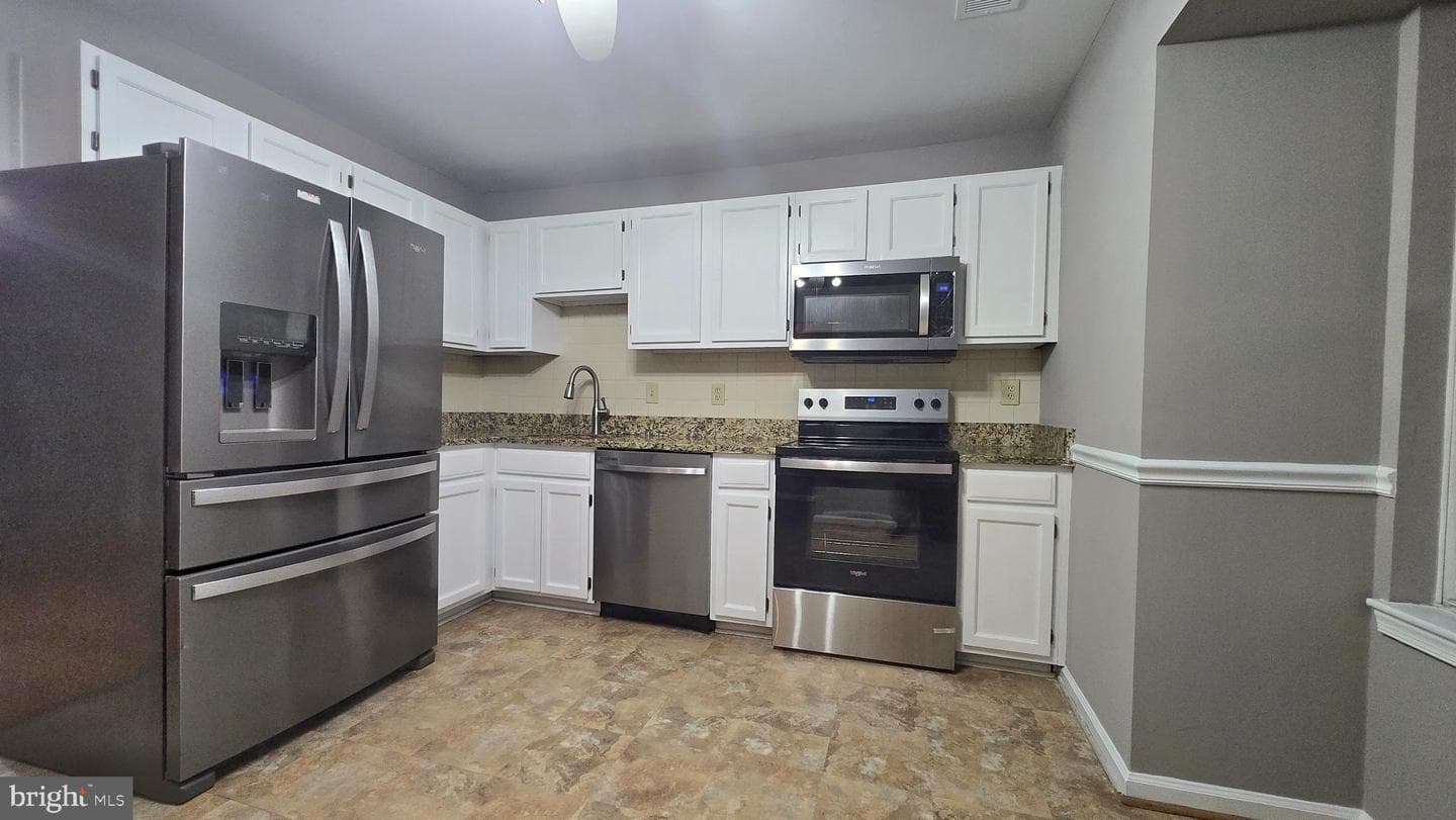 16344 Taconic Circle photo 7