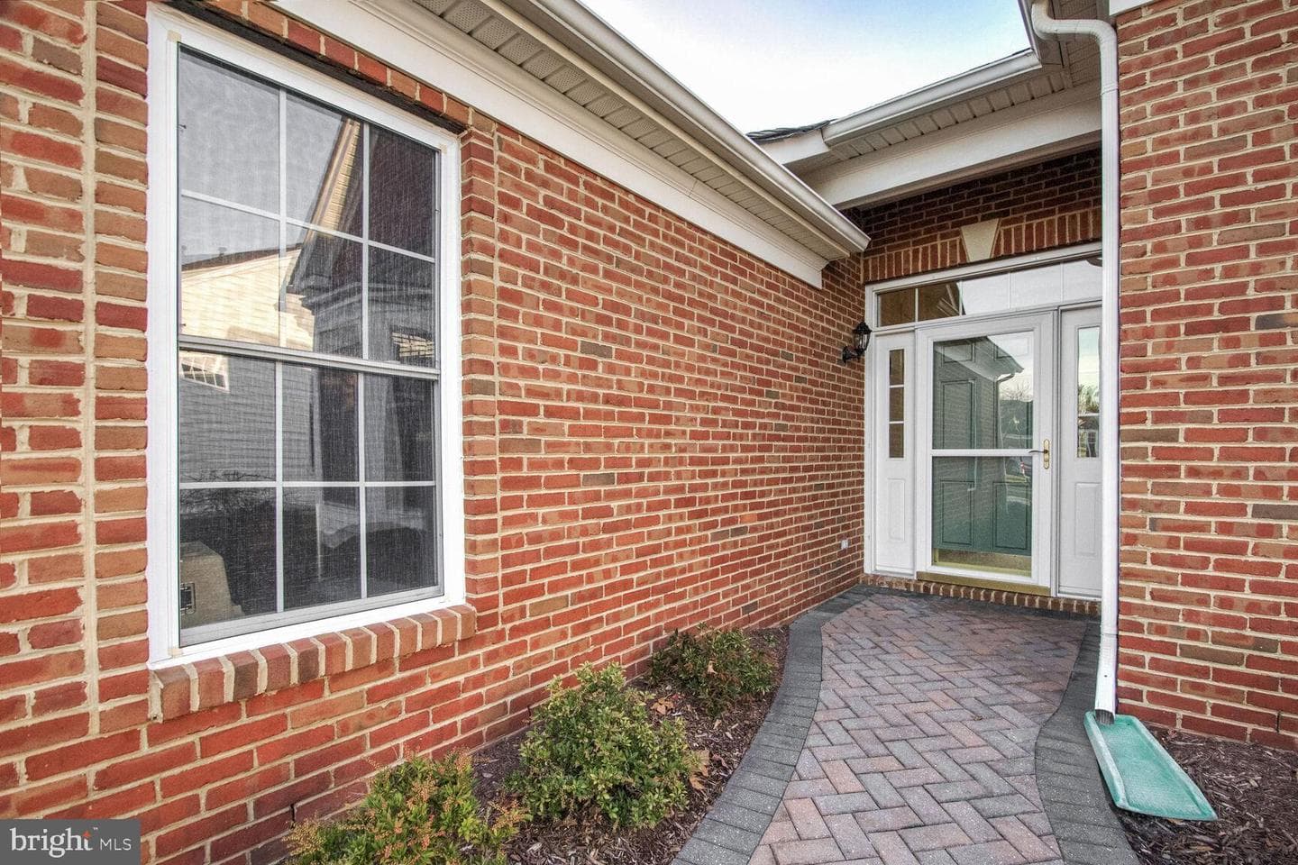 15536 Fassels Court photo 2