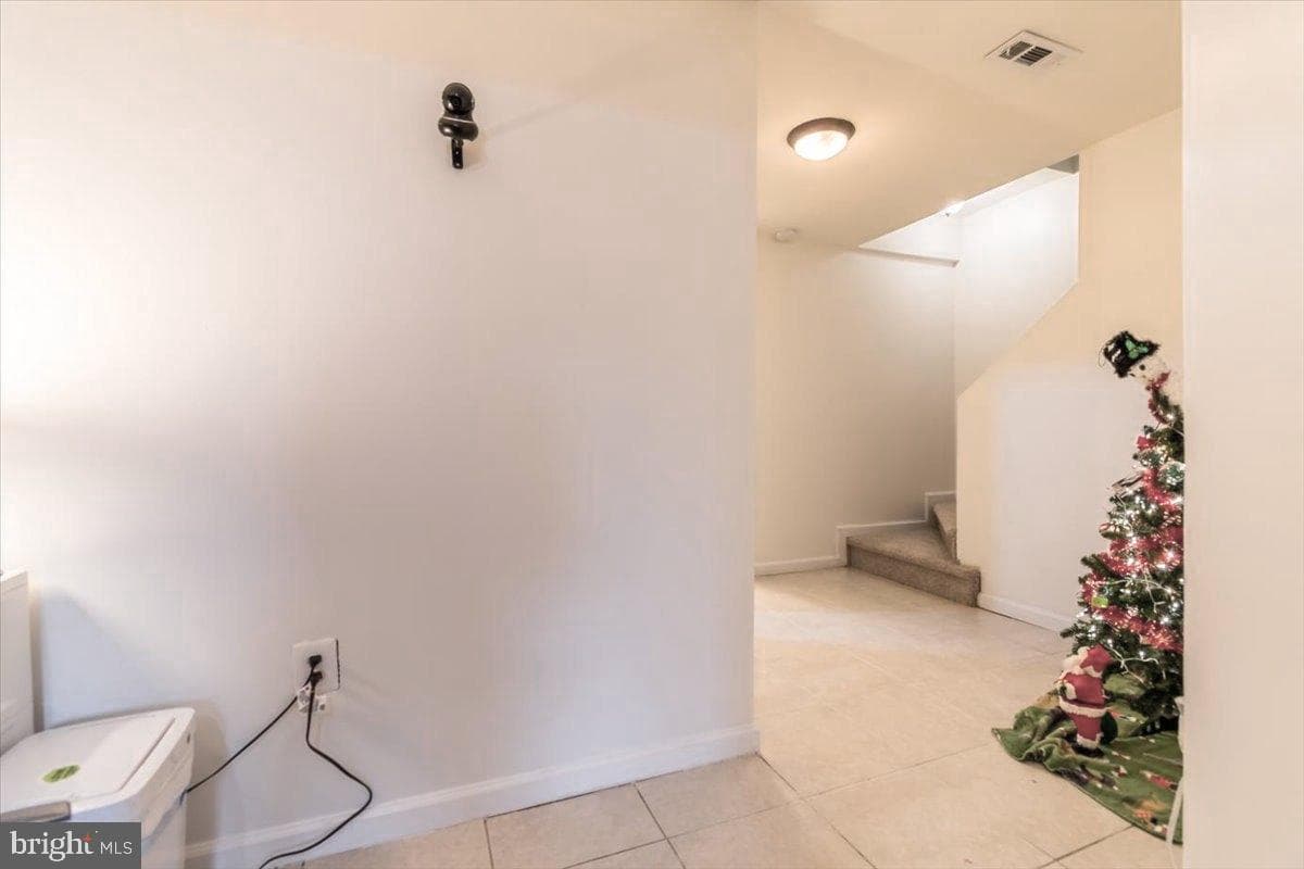1823 Tilletson Place photo 36