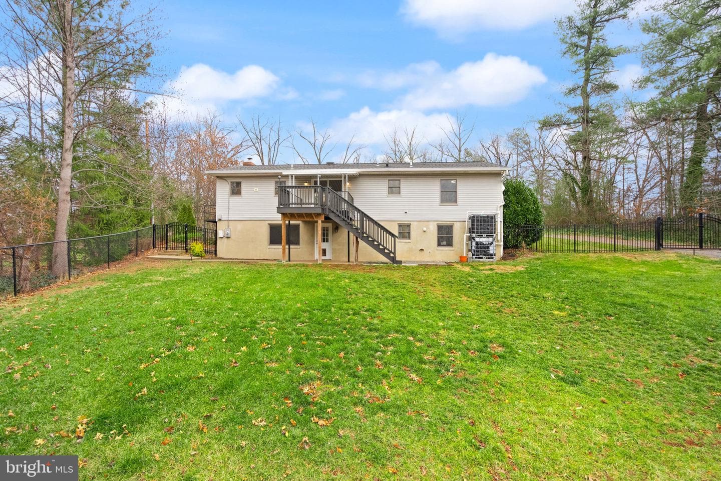 10420 Lake Jackson Drive photo 51