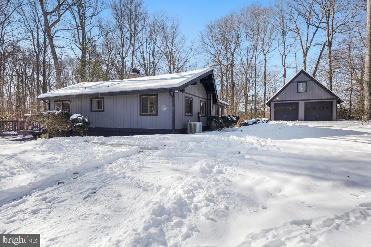 6181 Occoquan Forest Drive photo 2