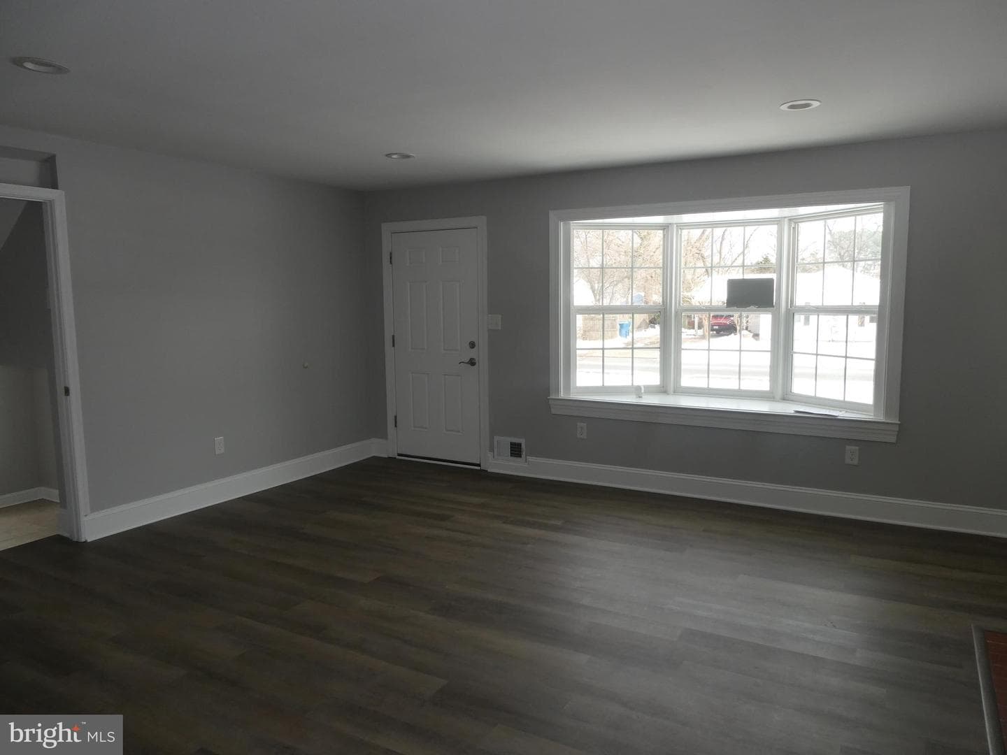 7908 Lomond Court photo 2