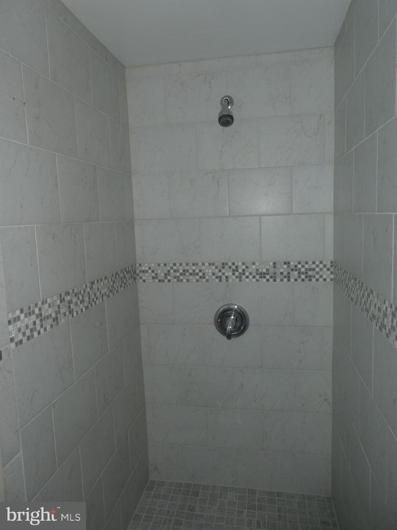 7908 Lomond Court photo 7