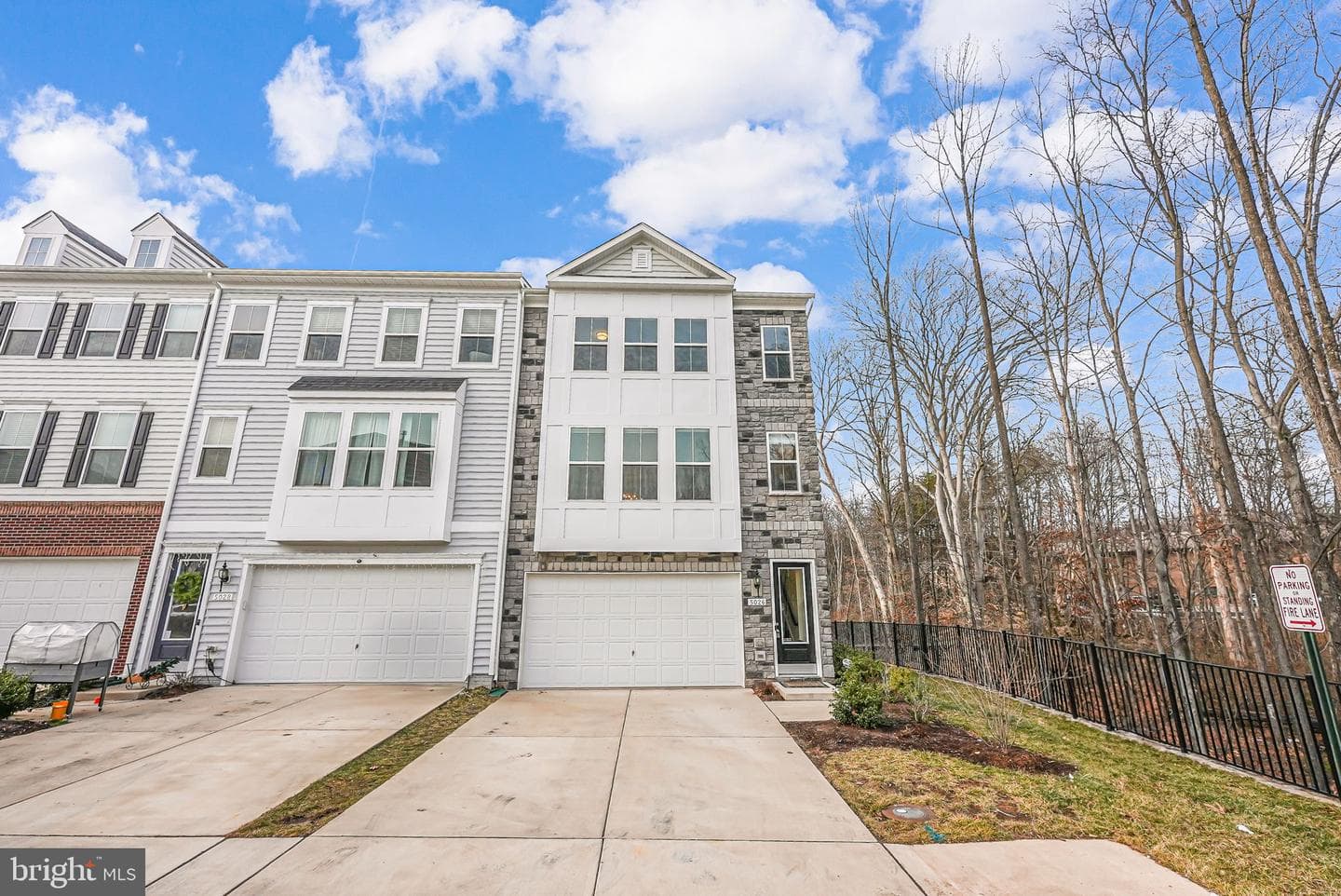 5026 Melissa Place photo 1
