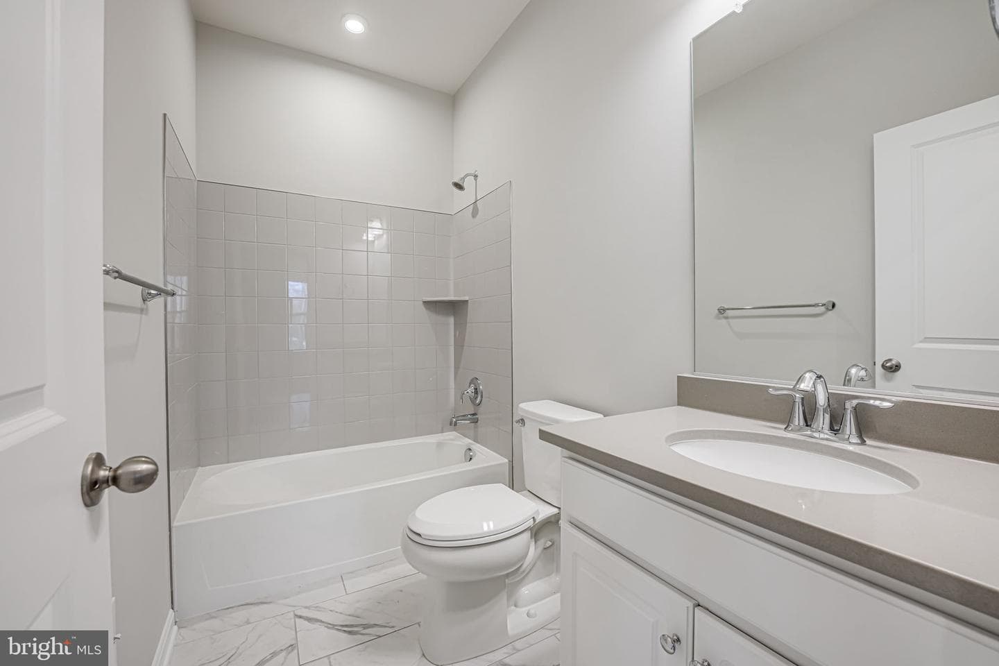 5026 Melissa Place photo 36