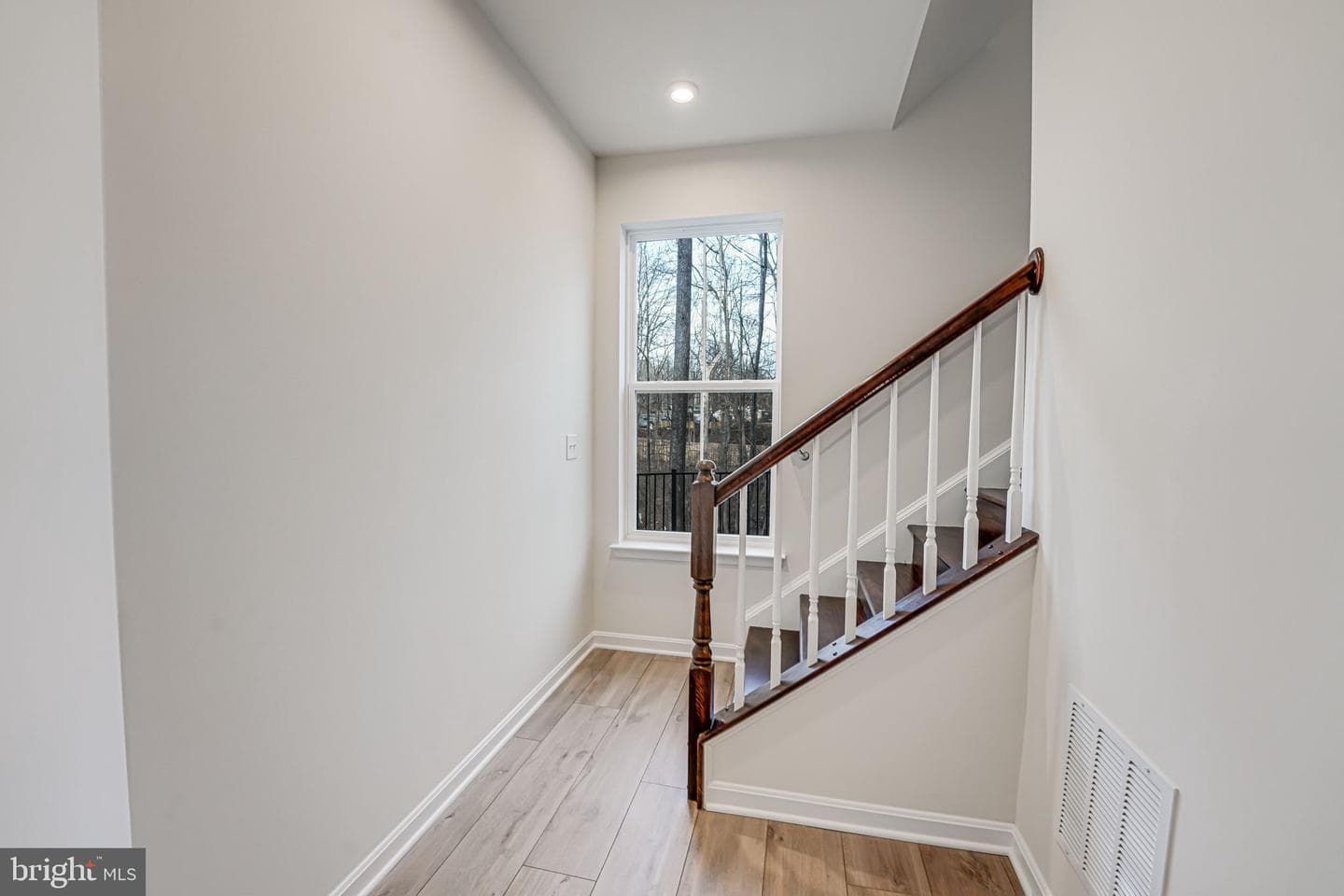 5026 Melissa Place photo 5