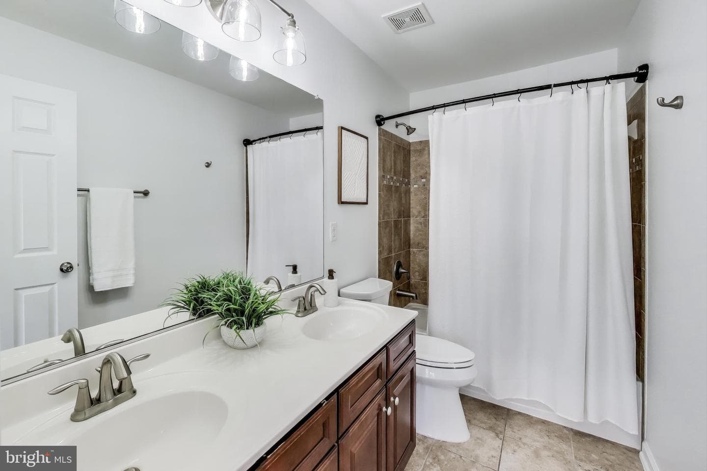5562 Spriggs Meadow Drive photo 33