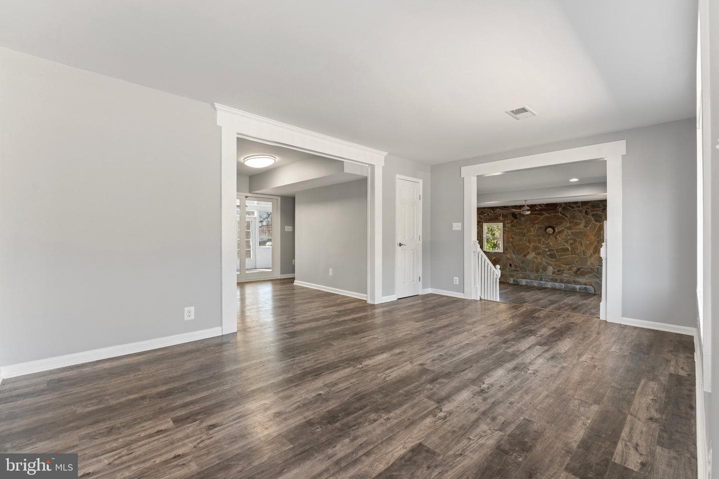 15307 Thoroughfare Road photo 14