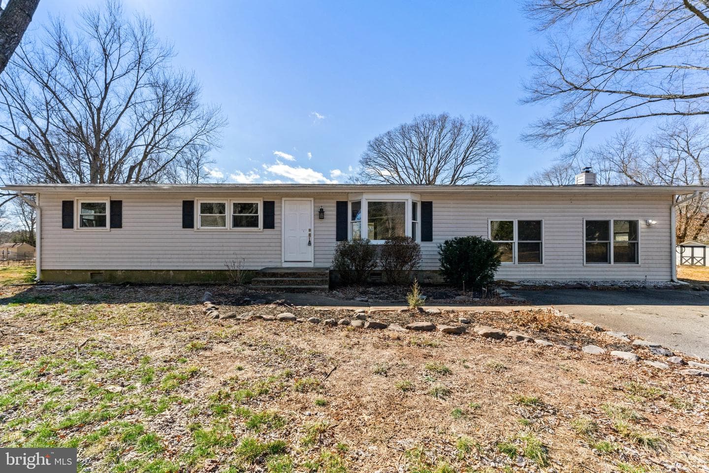 15307 Thoroughfare Road photo 5