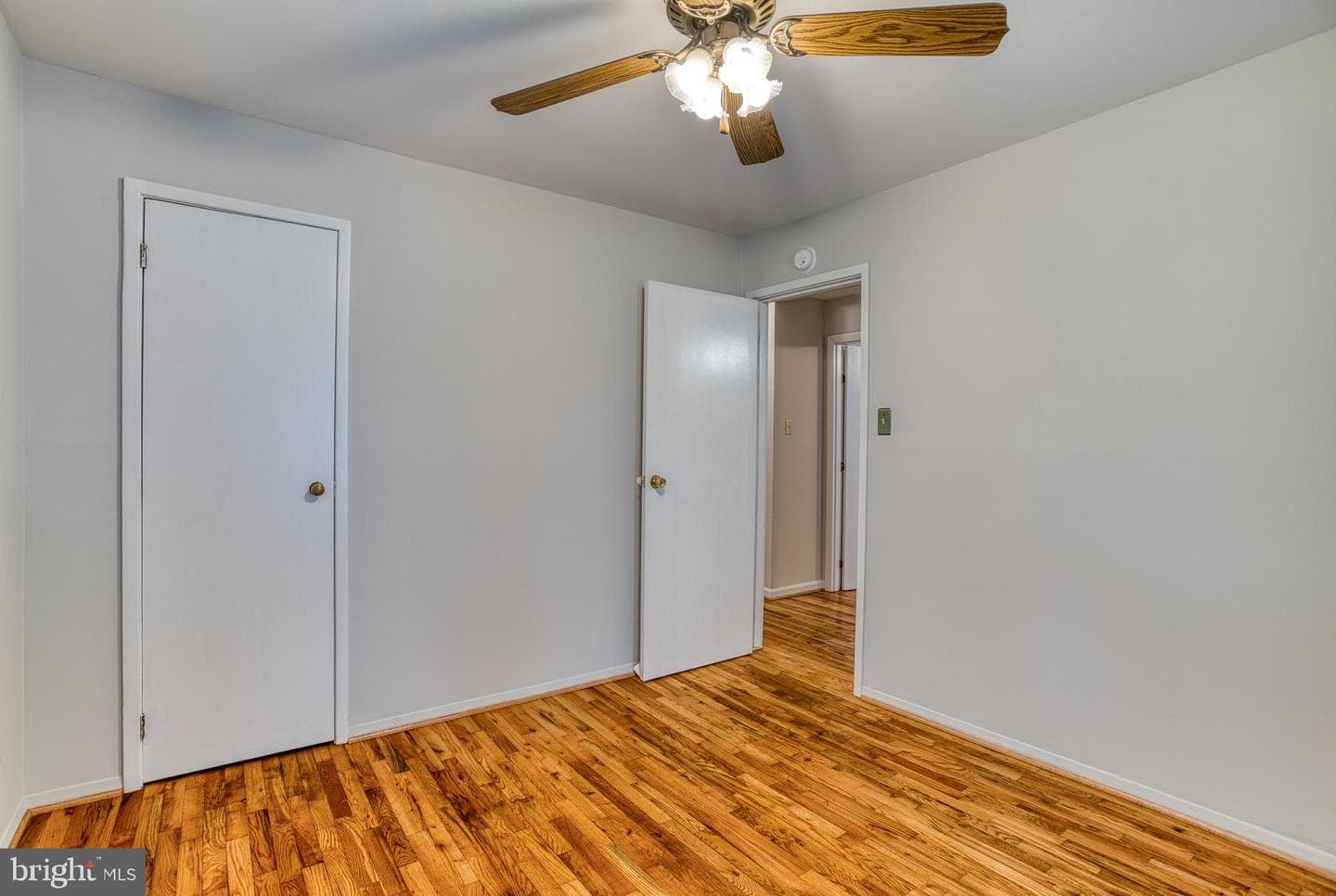 3565 Maple Street photo 17