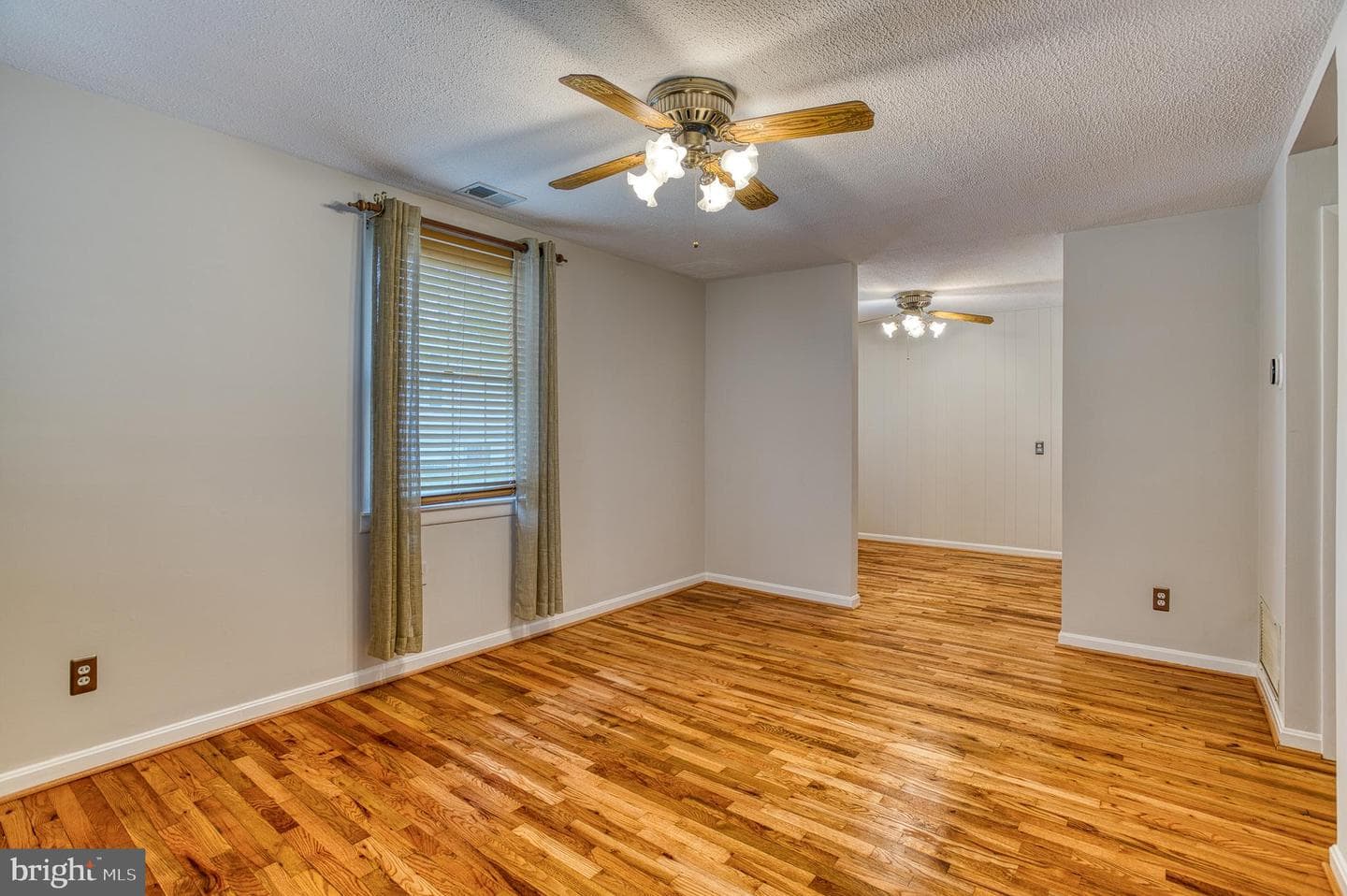 3565 Maple Street photo 24