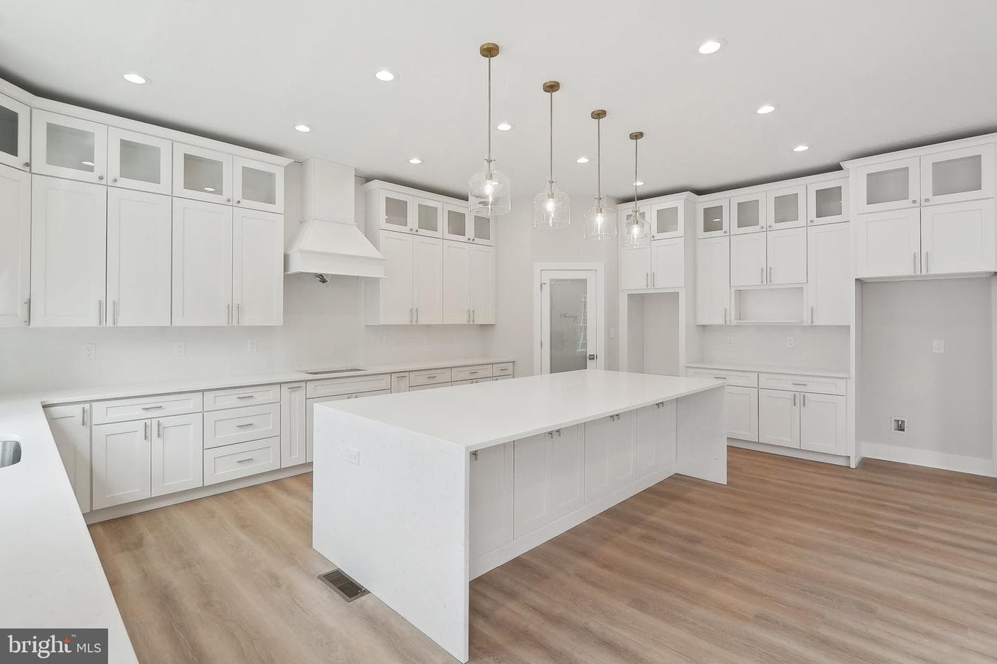 5660 Hoadly Road photo 19