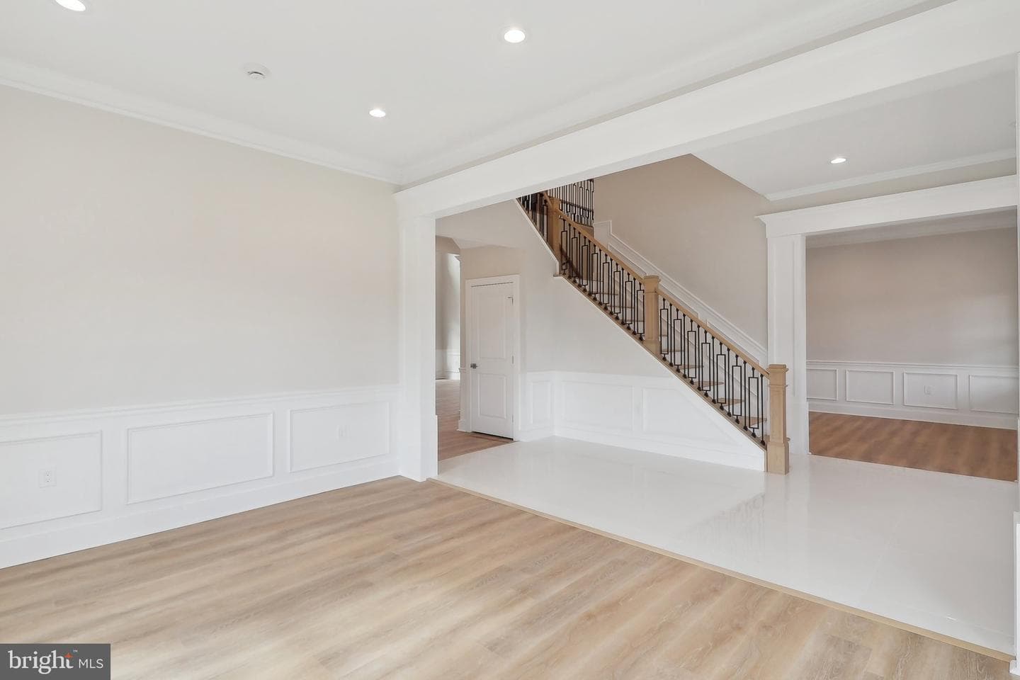 5660 Hoadly Road photo 22